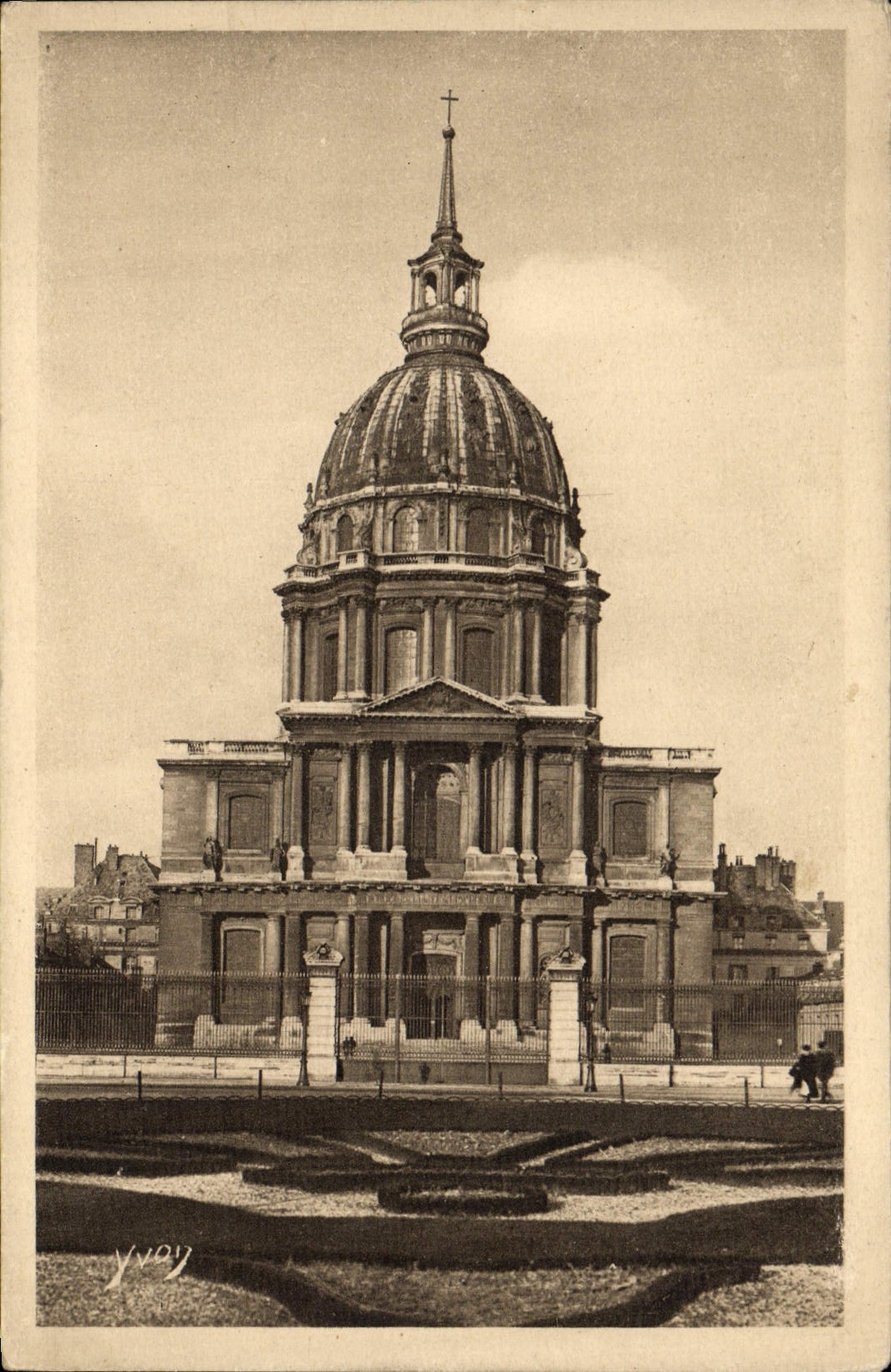 CPA Paris en Flanant Les Invalides