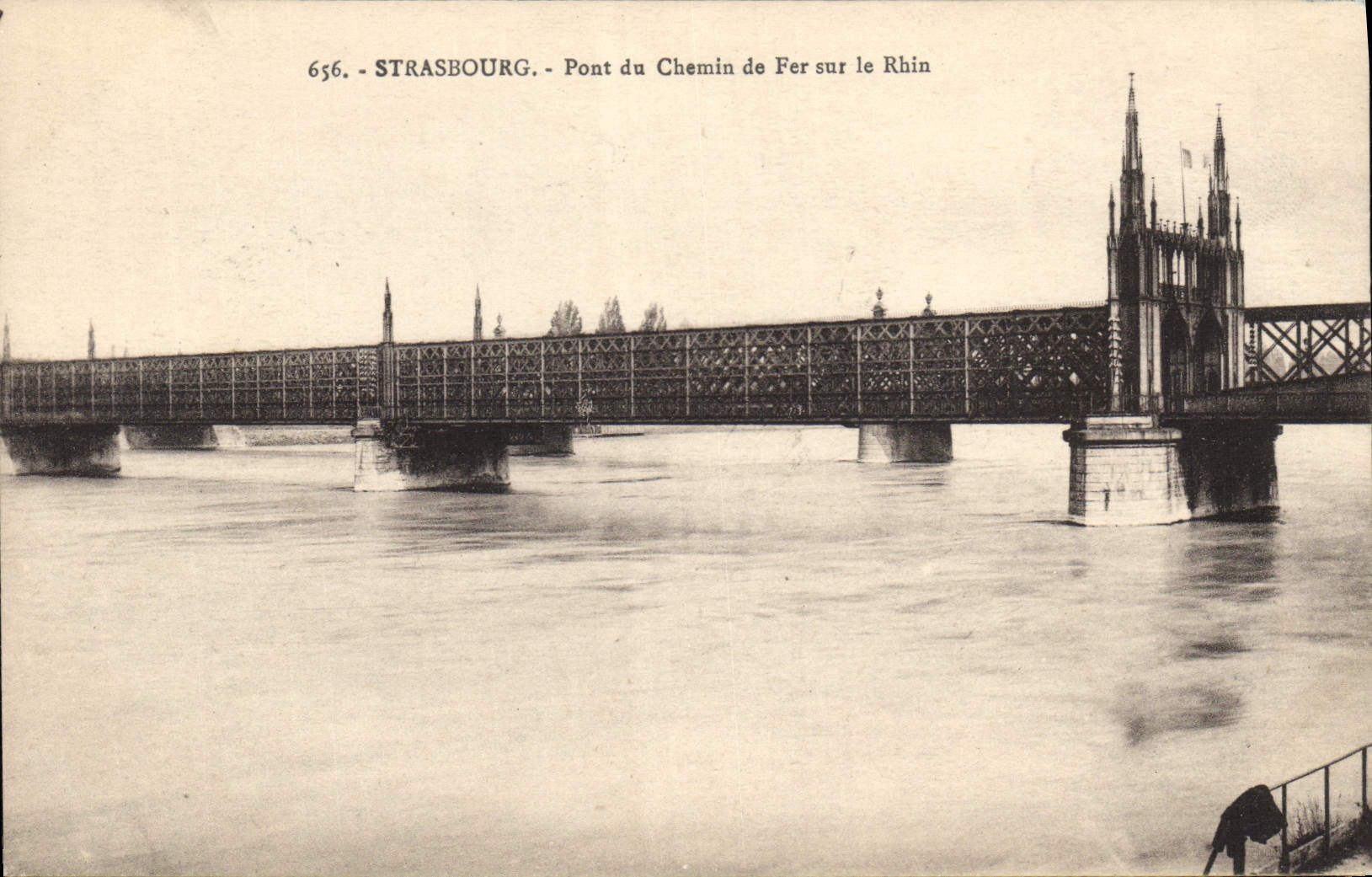 CPA Strasbourg Pont du Chemin de Fer sur le Rhin