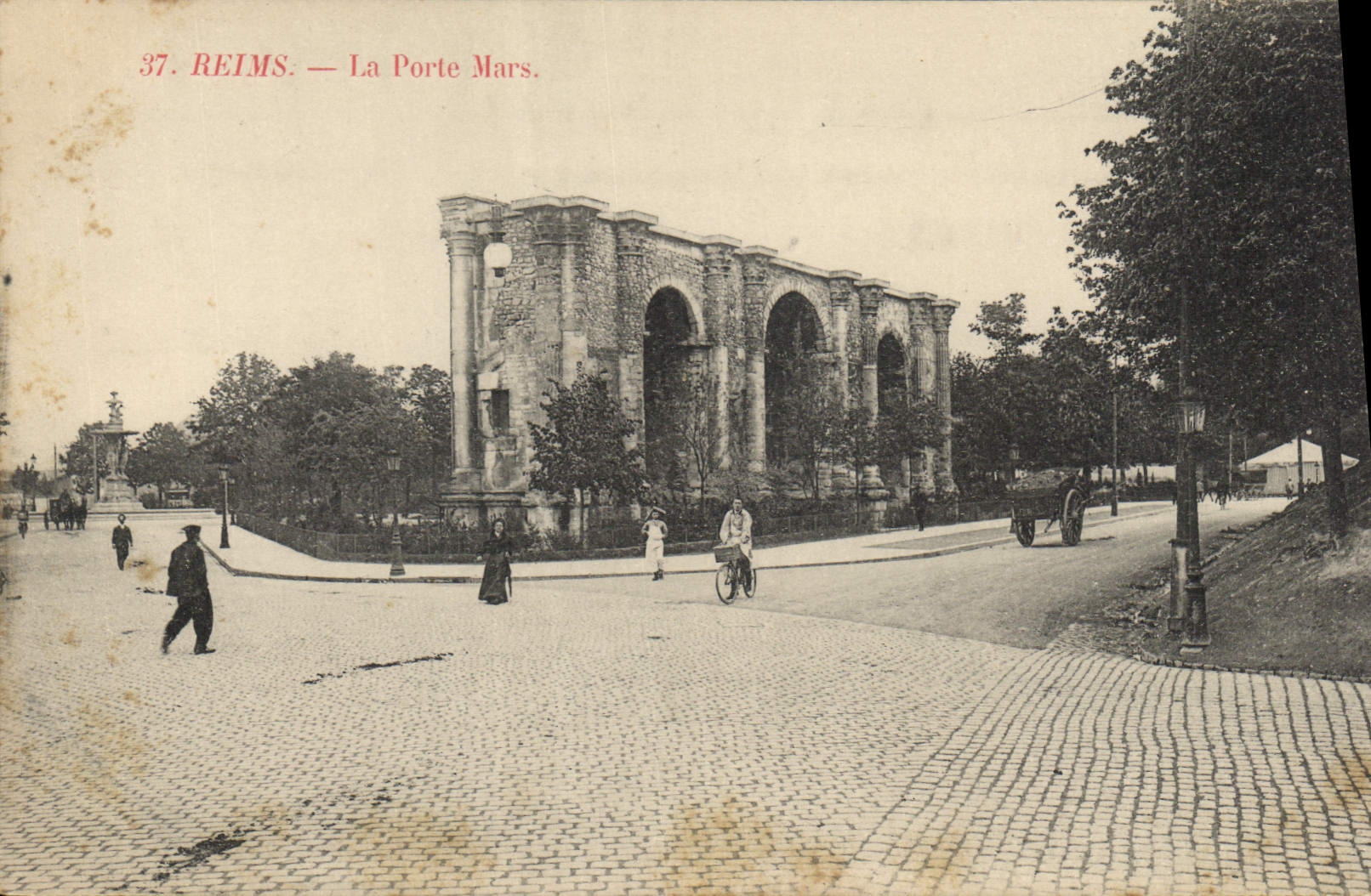 CPA Reims La Porte Mars 