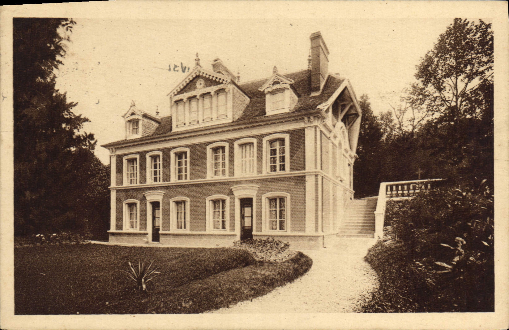 CPA Lisieux Les Buissonnets
