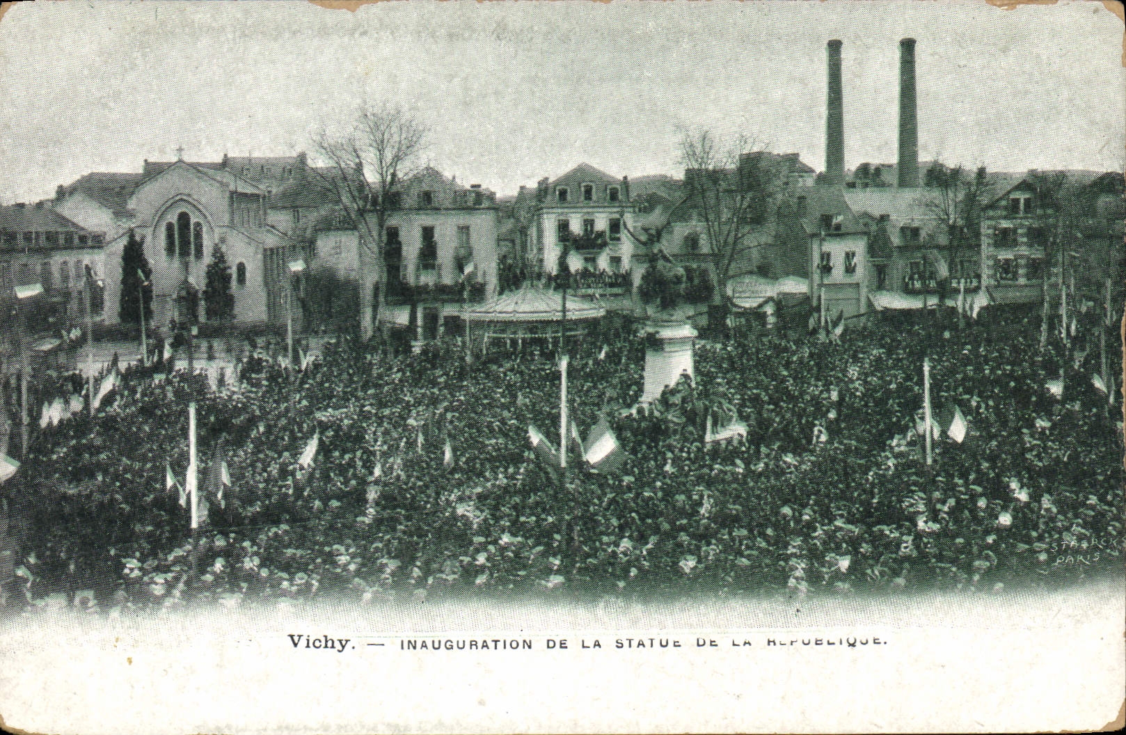 CPA Vichy Inauguration de la Statue de la Republique 