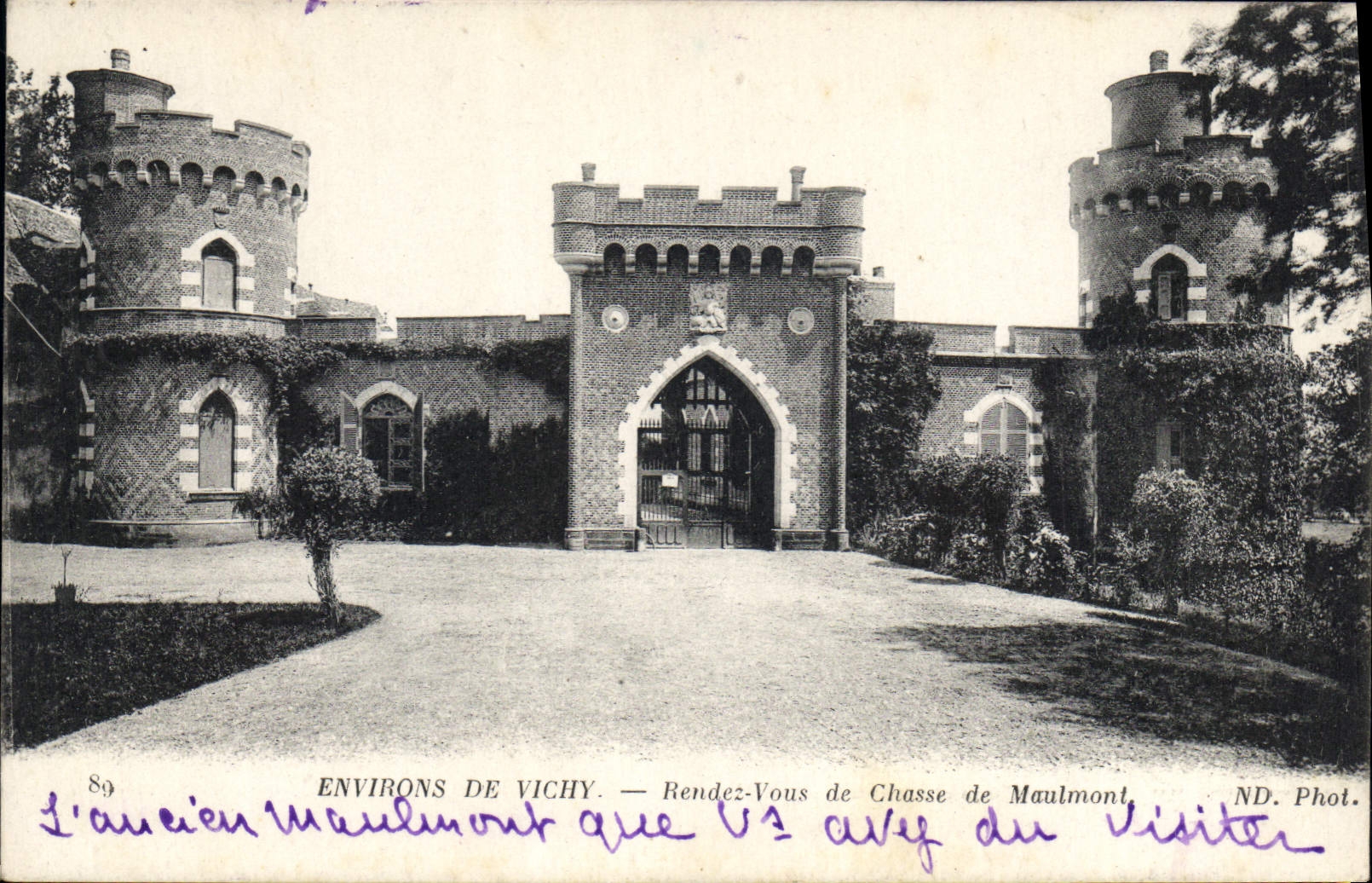 CPA Environs de Vichy Rendez Vous de Chasse de Maulmont 