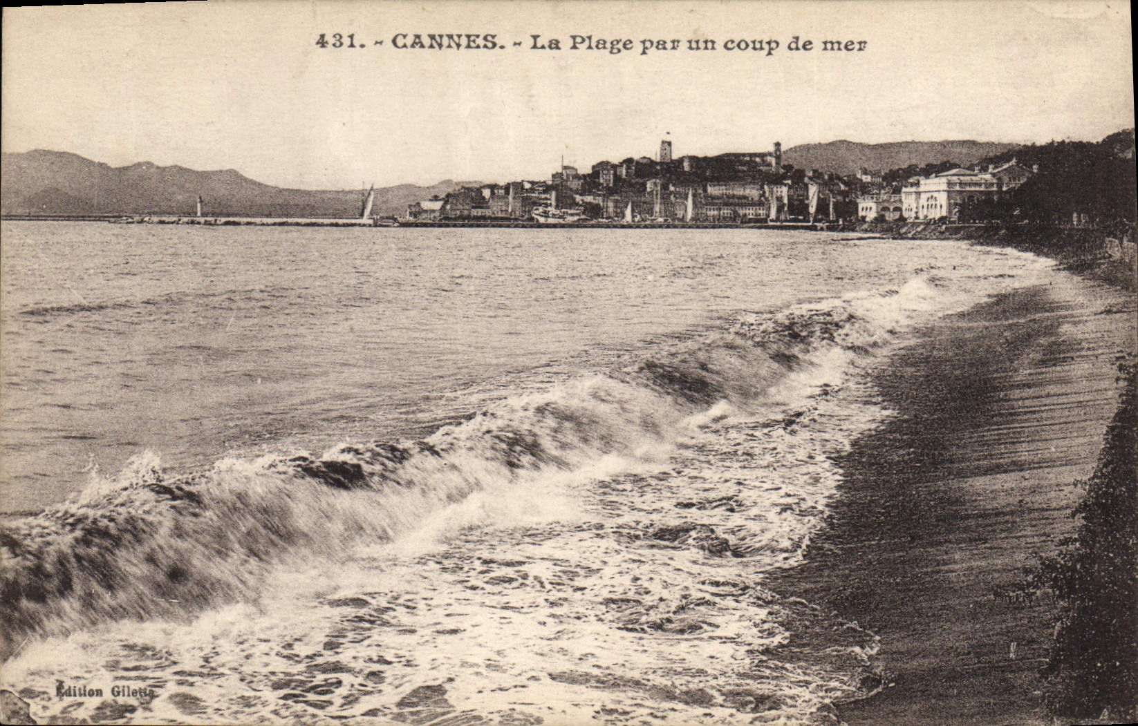CPA Cannes La Plage par un coup de mer 
