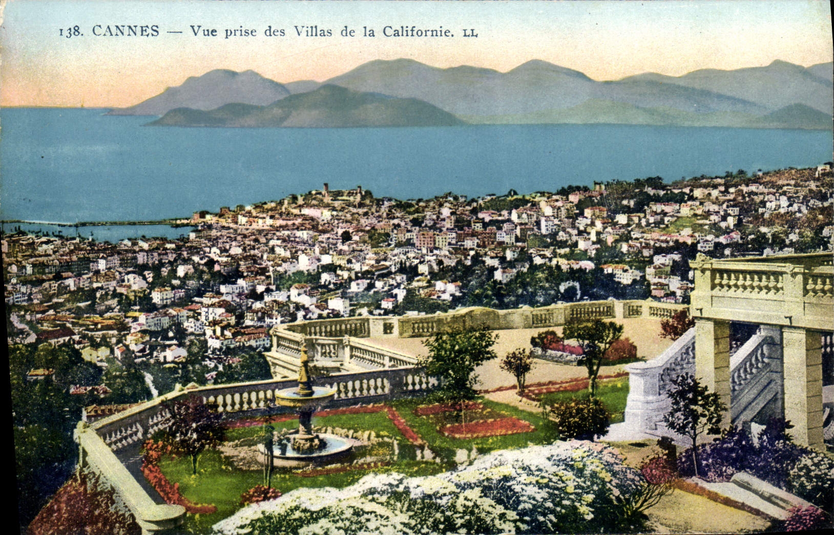 CPA Cannes Vue prise des Villas de la Californie 