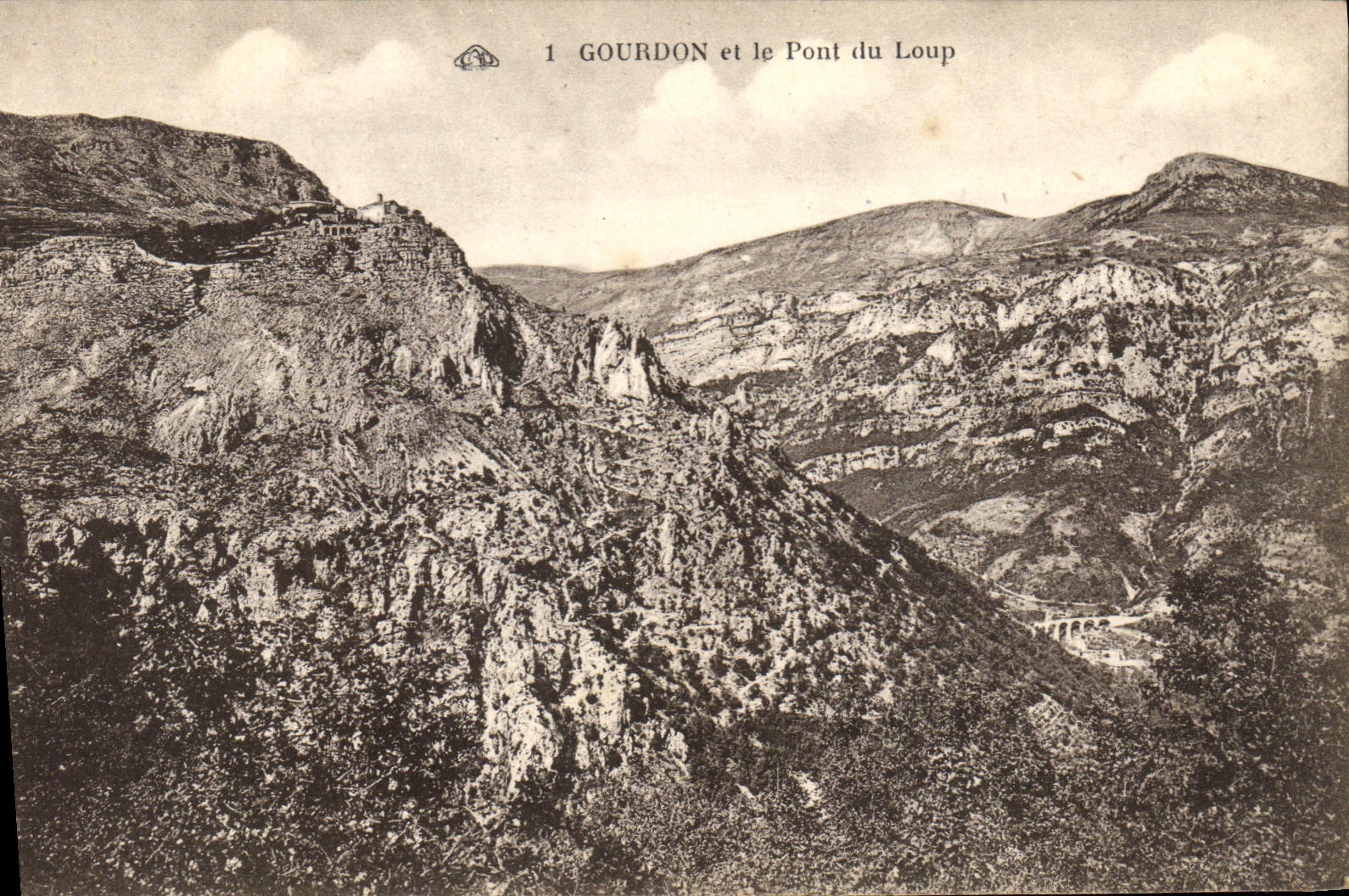 CPA Gourdon et le Pont du Loup 