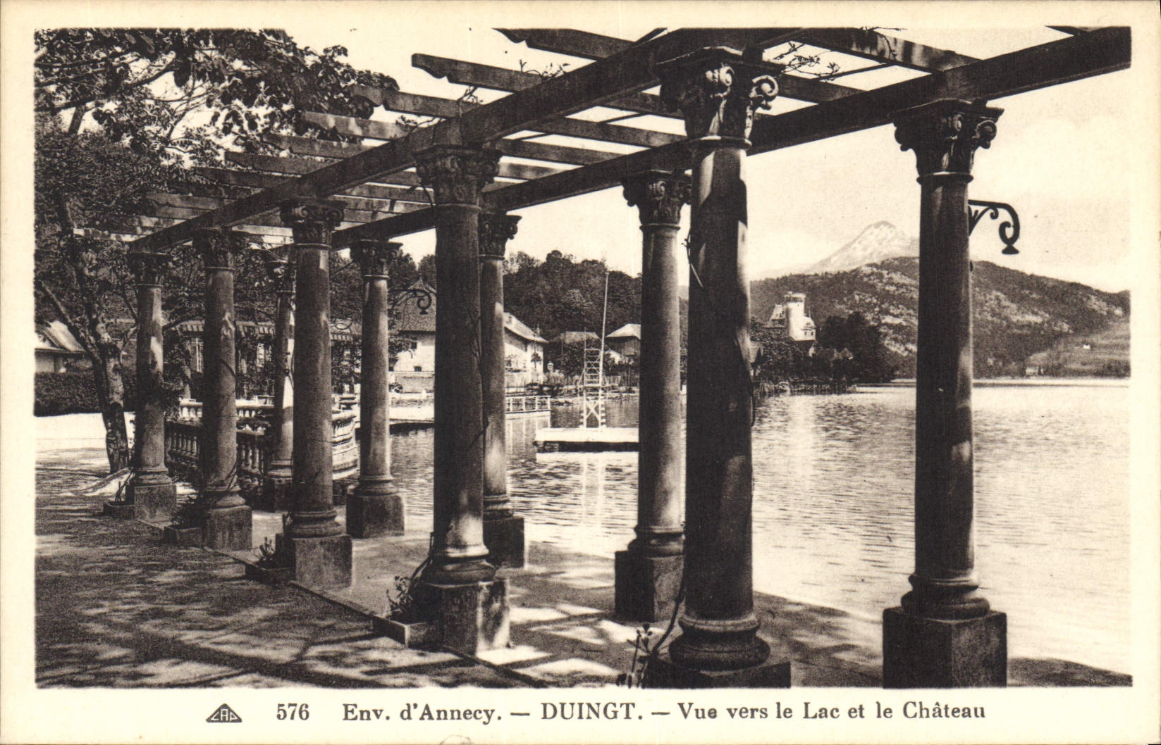 CPA Env d'Annecy Duingt Vue vers le Lac et la Chateau 
