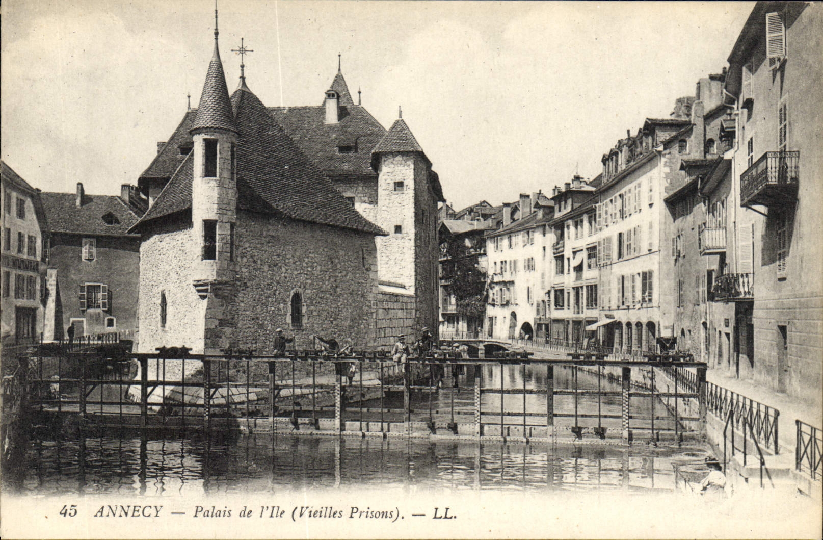 CPA Annecy Palais de l'lle Vieilles Prisons 