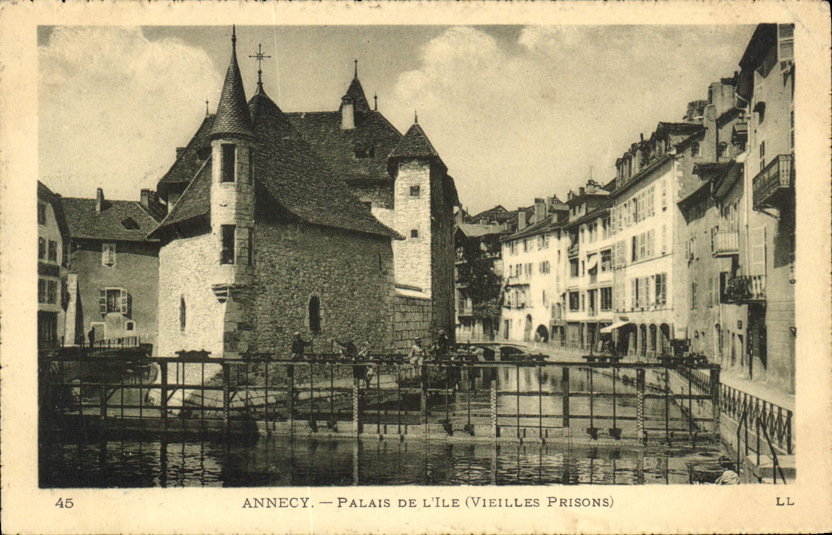 CPA Annecy Palais de l'lle Vieilles Prisons 