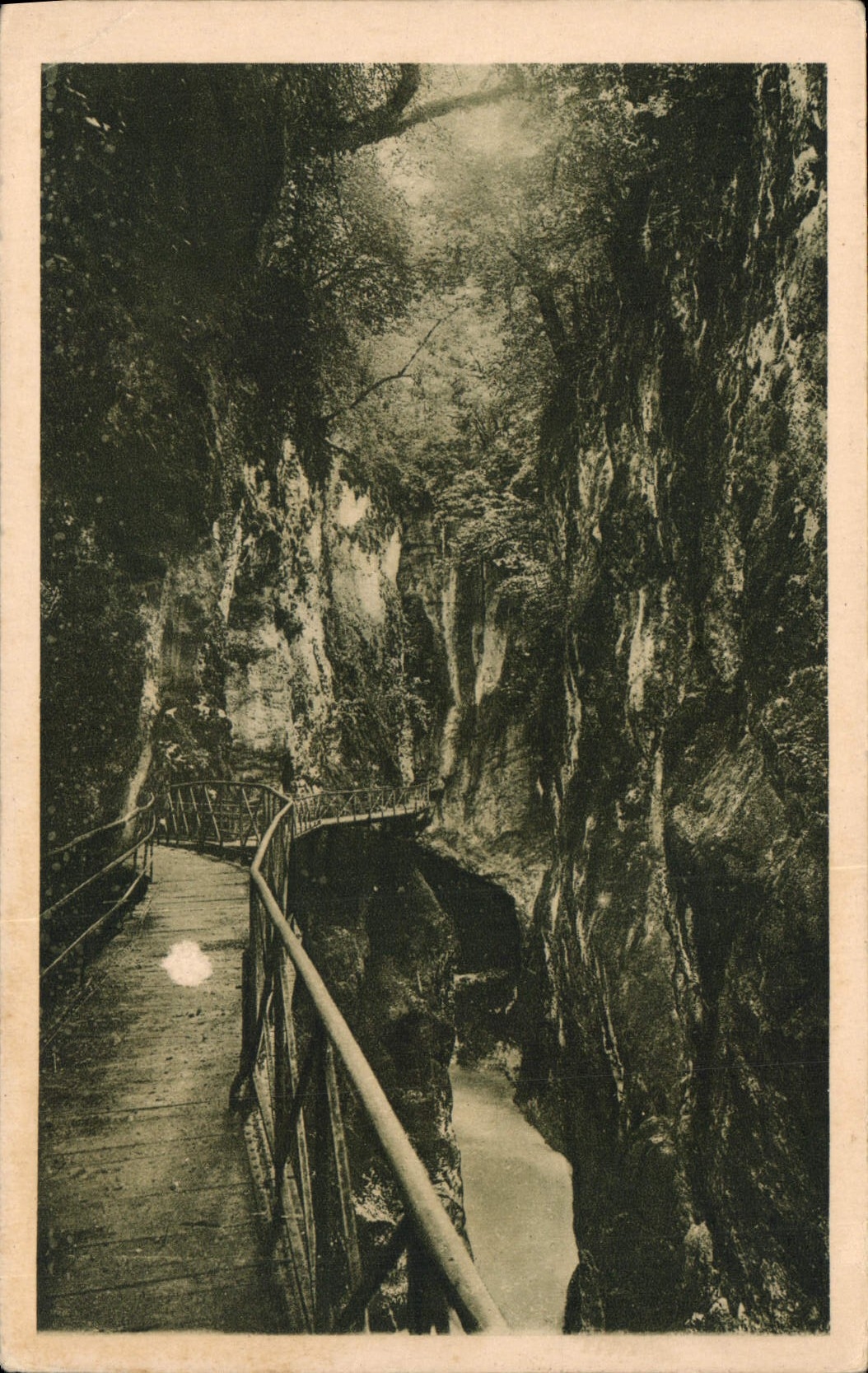 CPA Env d'Annecy Les Gorges du Fier 