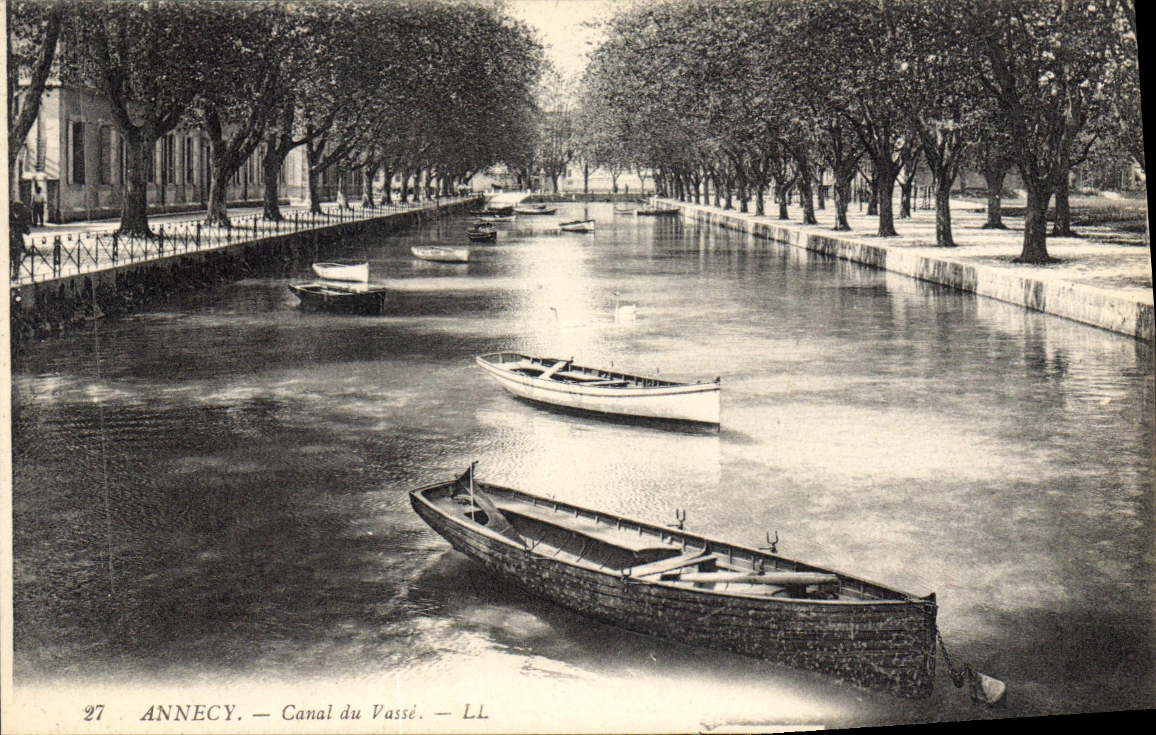CPA Annecy Canal du Vassi 