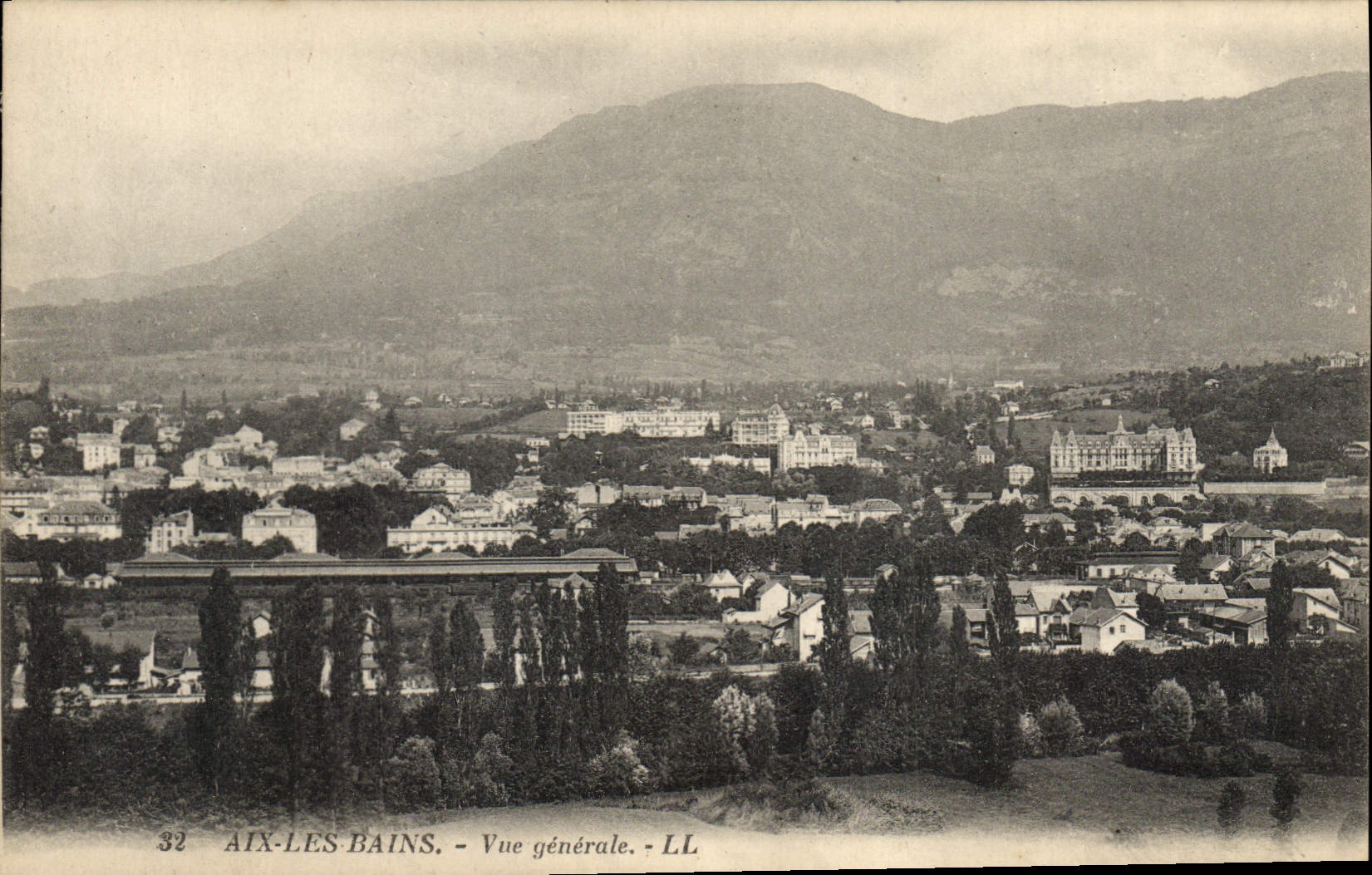 CPA Aix les Bains Vue generale 