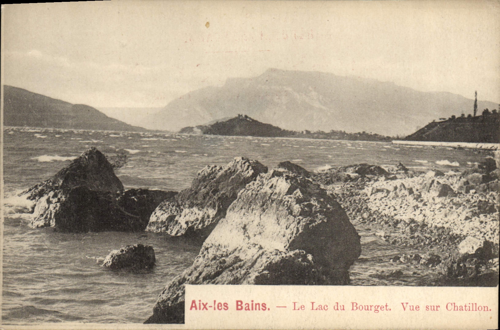 CPA Aix les Bains Le Lac du Bourget Vue sur Chatillon
