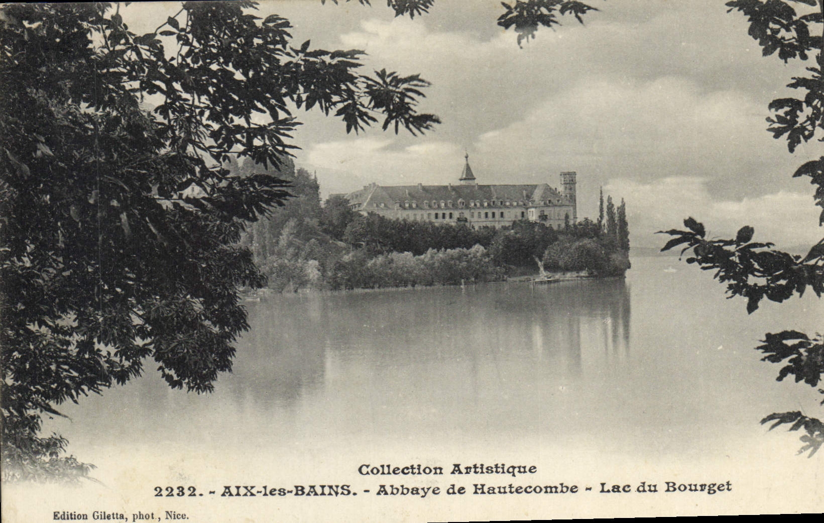 CPA Aix les Bains Abbaye de Hautecombe Lac du Bourget