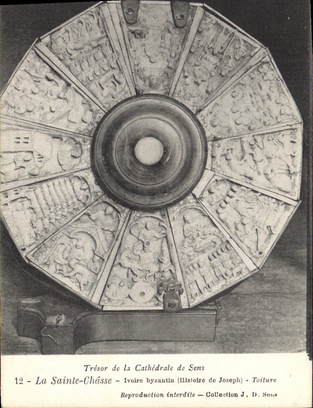 CPA Tresor de la Cathedrale de Sens La Sainte Chasse 