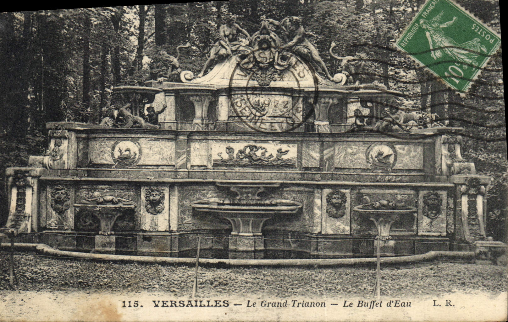 CPA Versailles Le Grand Trianon Le Buffet d'Eau