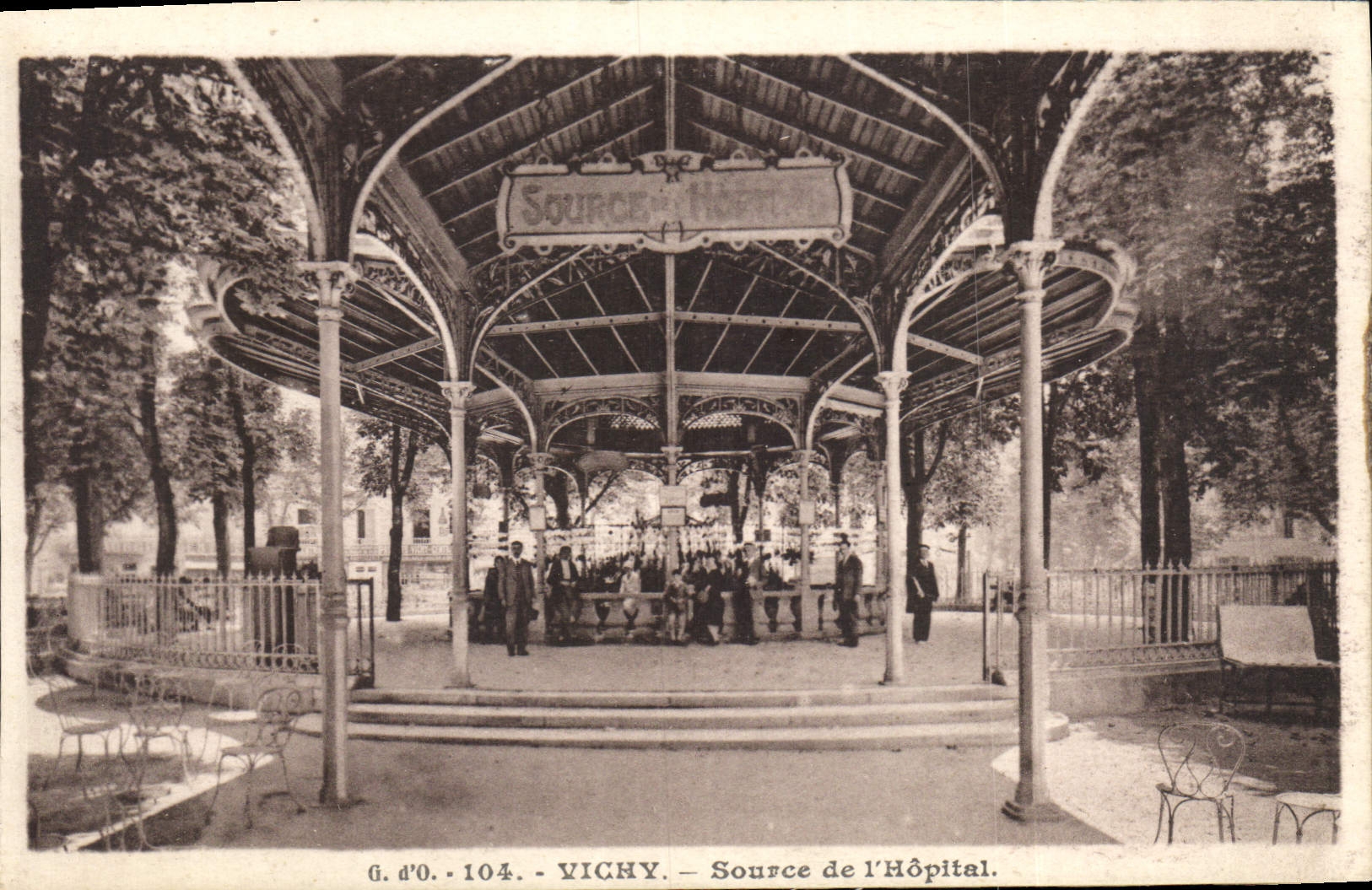 CPA Vichy Source de l'Hopital 