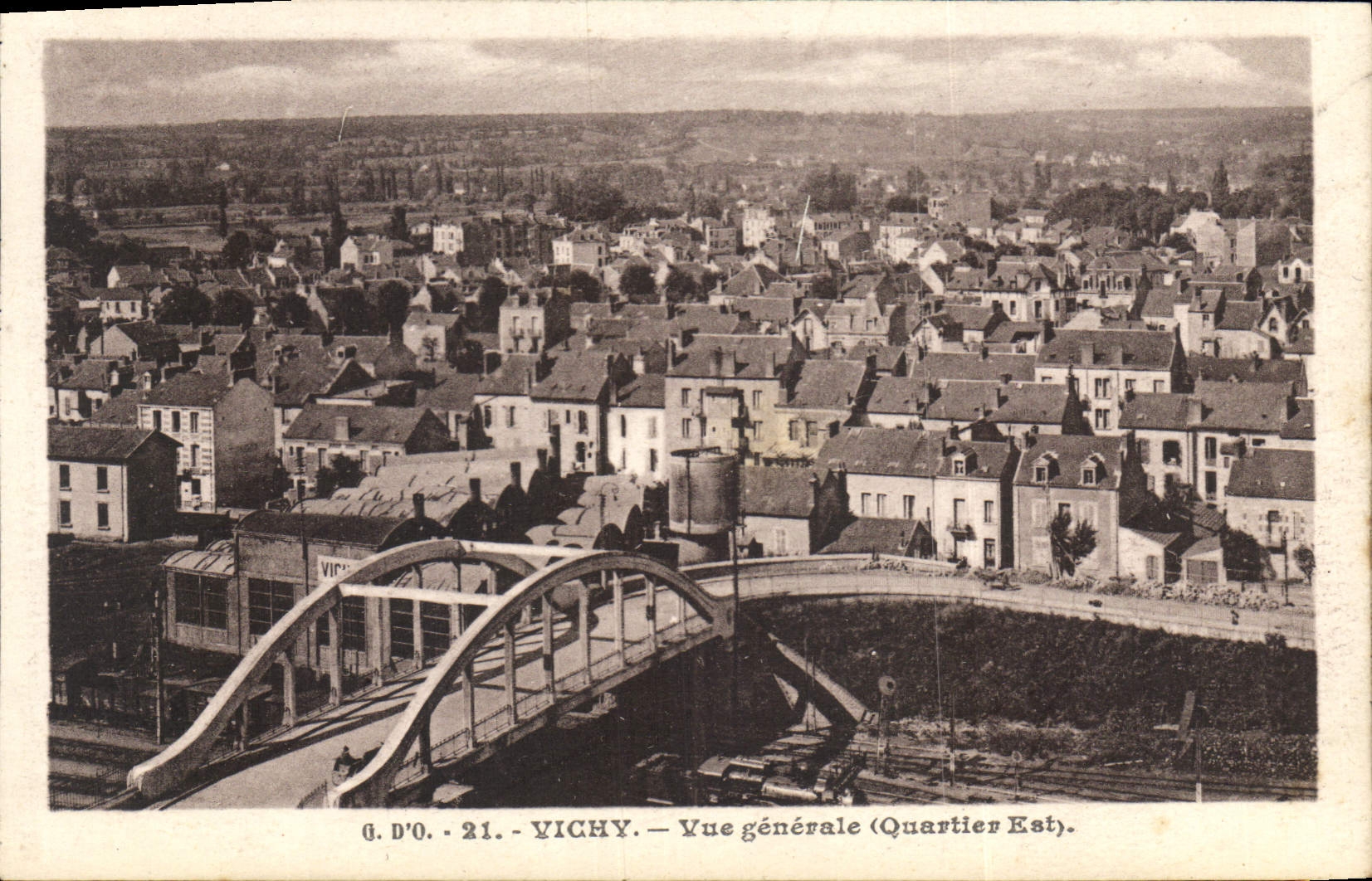 CPA Vichy Vue generale Quartier Est 