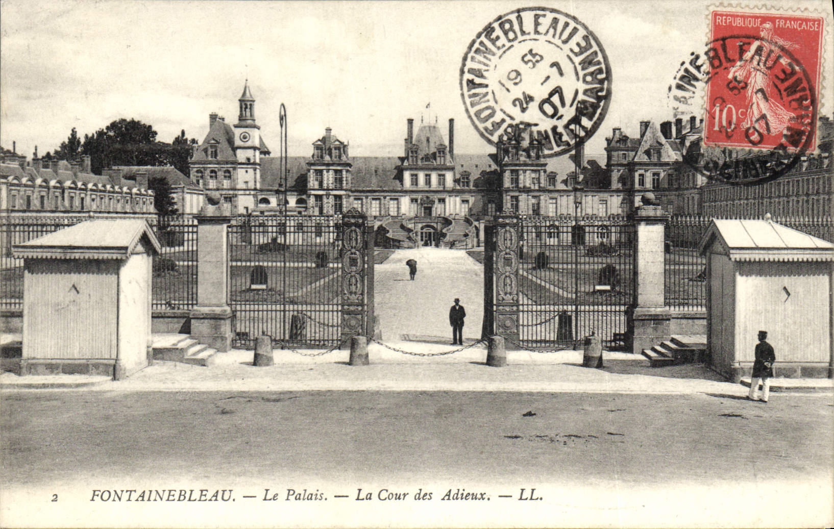 CPA Fontainebleau Le Palais La Cour des Adieux 