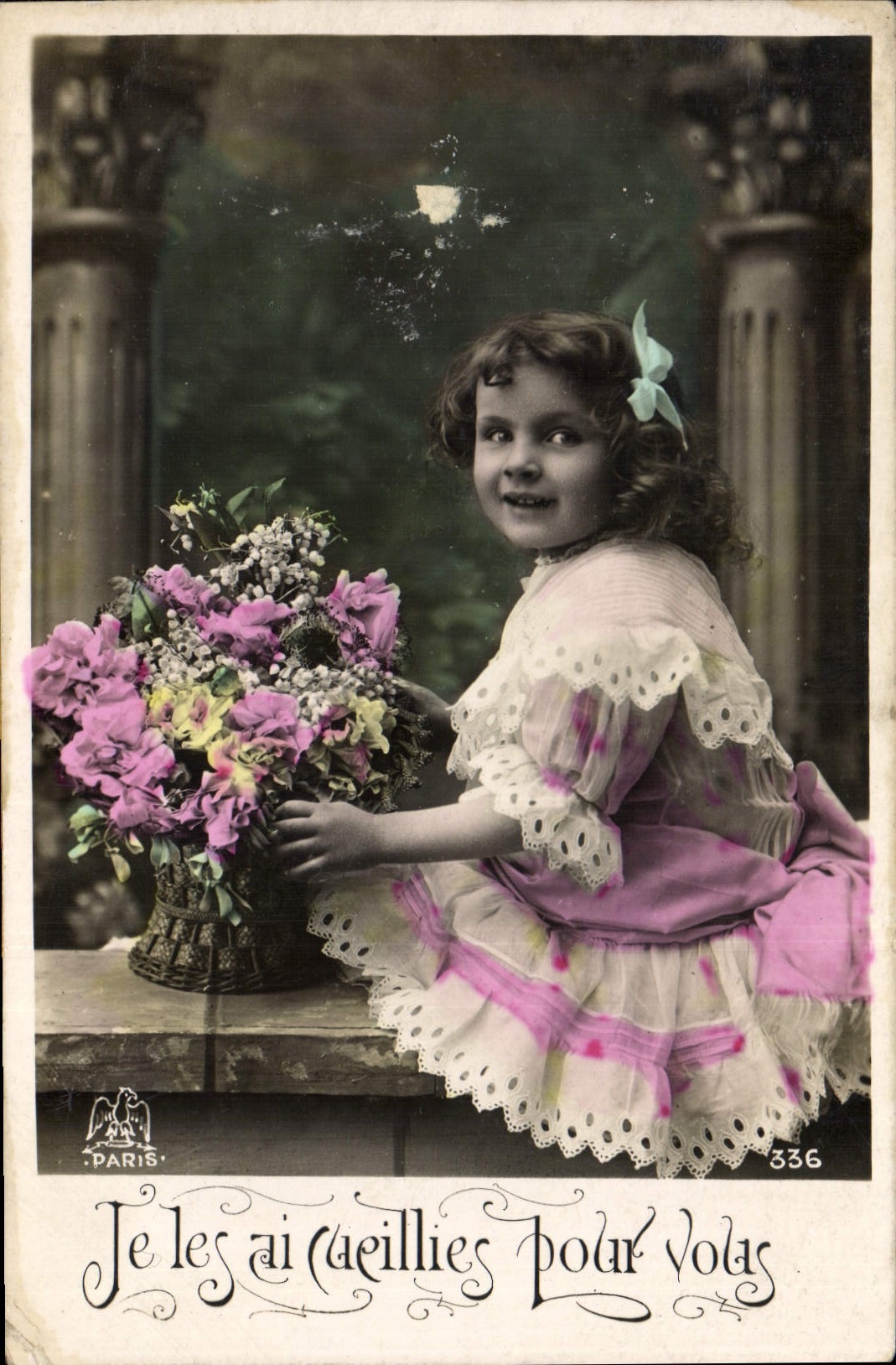 CPA Je Les ai ueillies pour vous Enfant