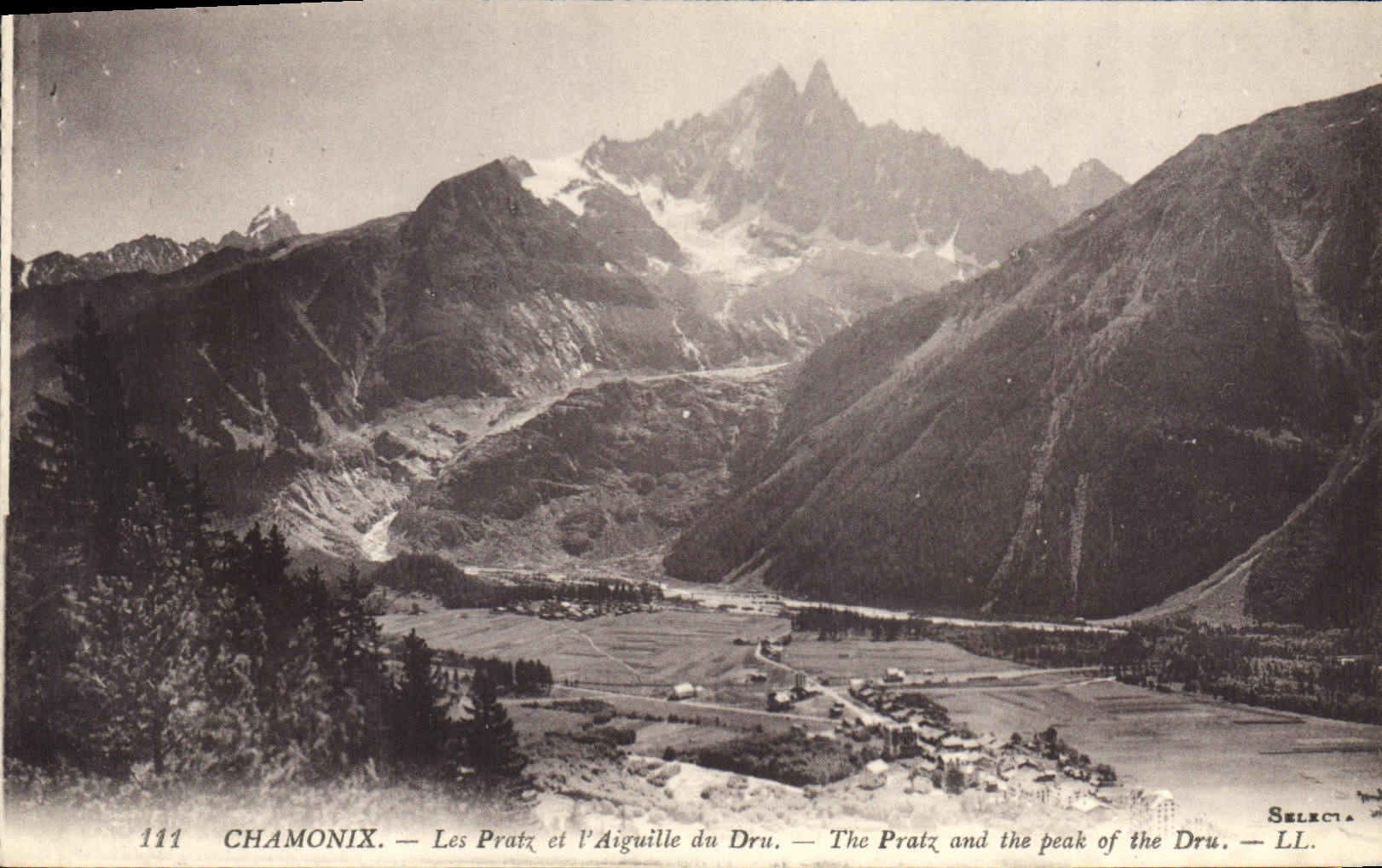 CPA Chamonix Les Pratz et l'Aiguille du Dru 