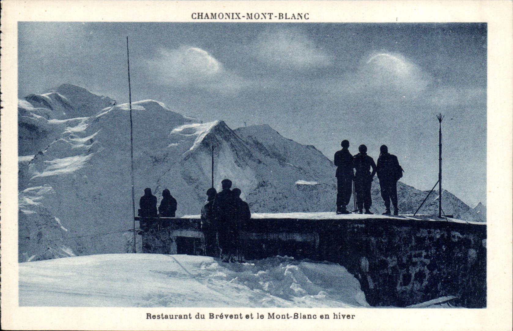 CPA Chamonix mont Blanc Restaurant du Brevent et le Mont Blanc en hiver 