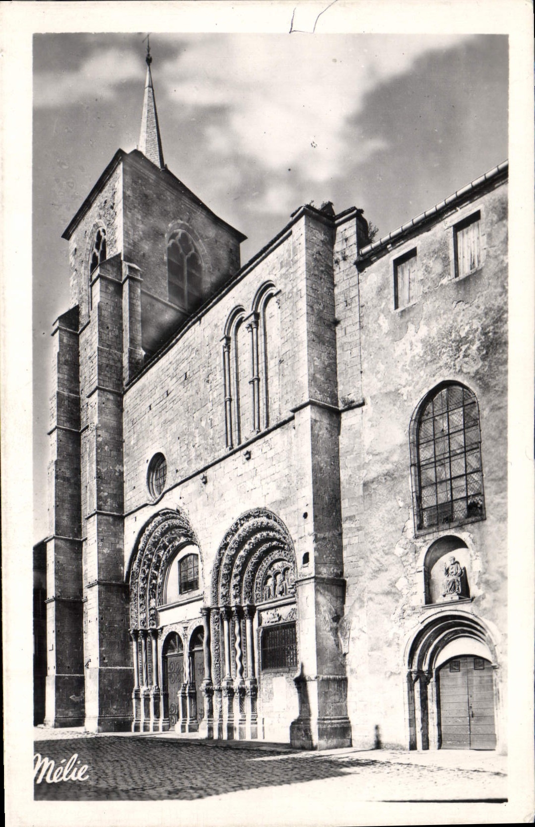 CPA Avallon Yonne L'Eglise Saint Lazare 