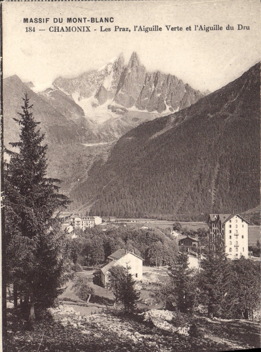 CPA Massif du Mont Blanc Chamonix Les Praz L'Aiguille Verte et l'Aiguille du Dru 