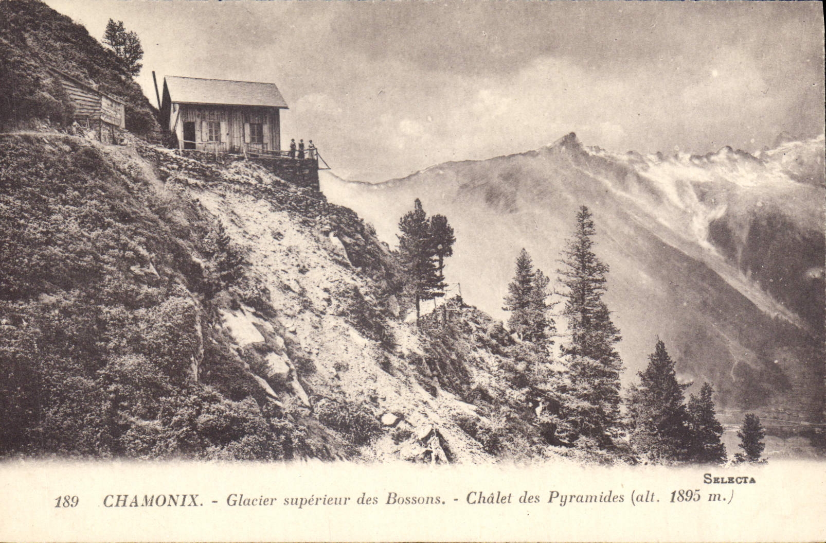 CPA Chamonix Glacier superieur des Bossons Chalet des Pyramides 