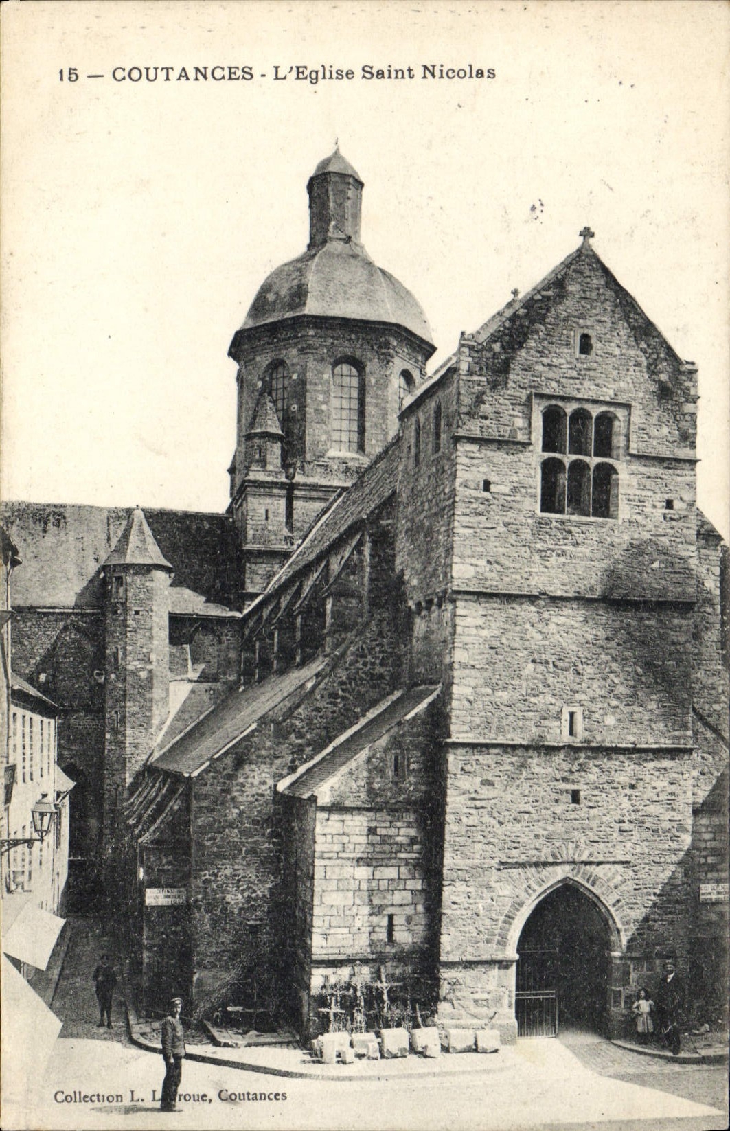 CPA Coutances L'Eglise Saint Nicolas 