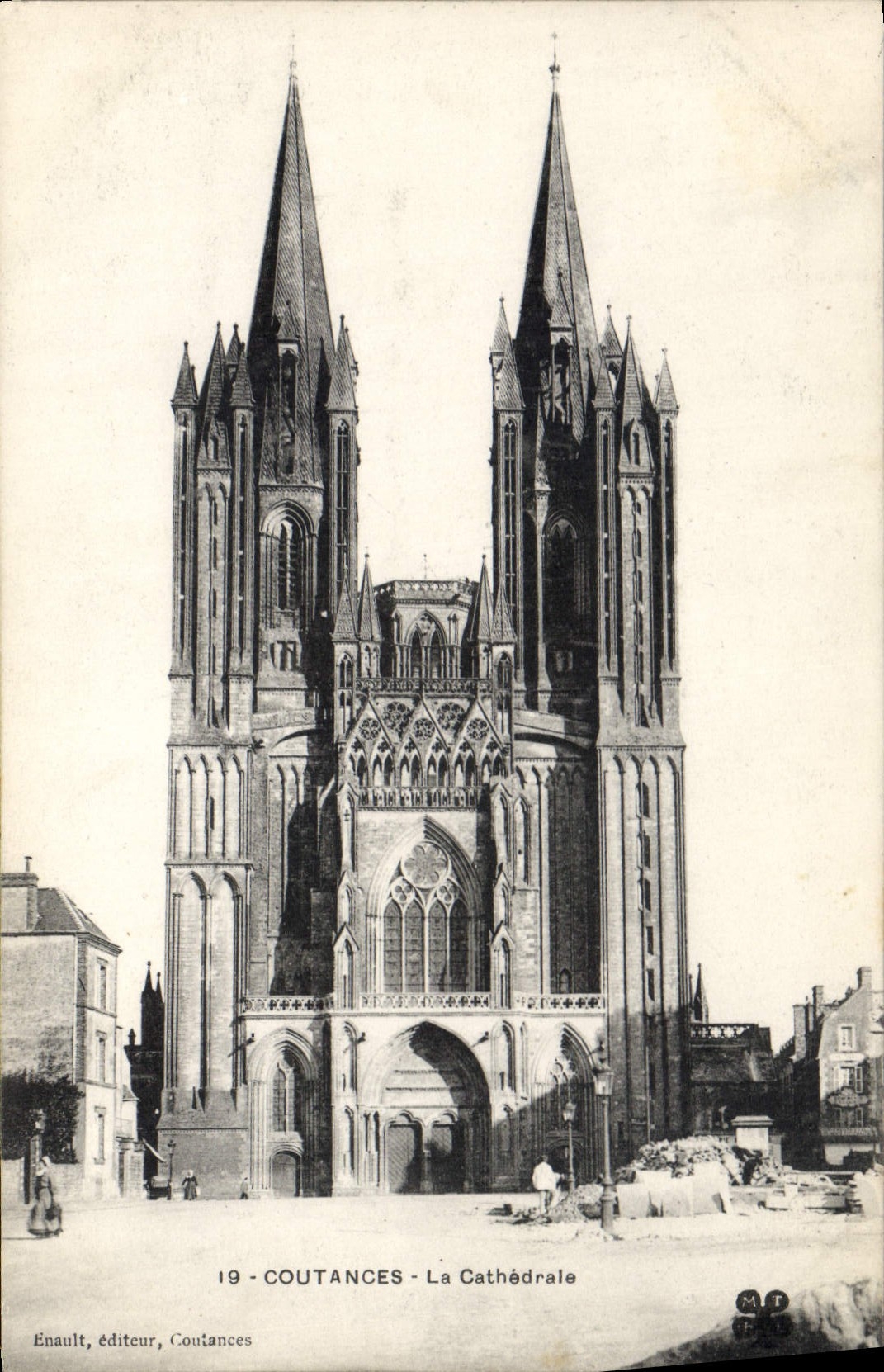 CPA Coutances La Cathedrale 