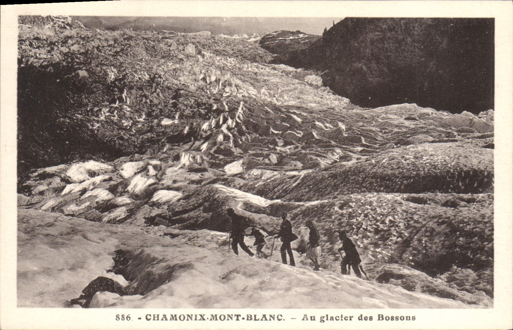 CPA Chamonix Mont Blanc Au glacier des Bossons 