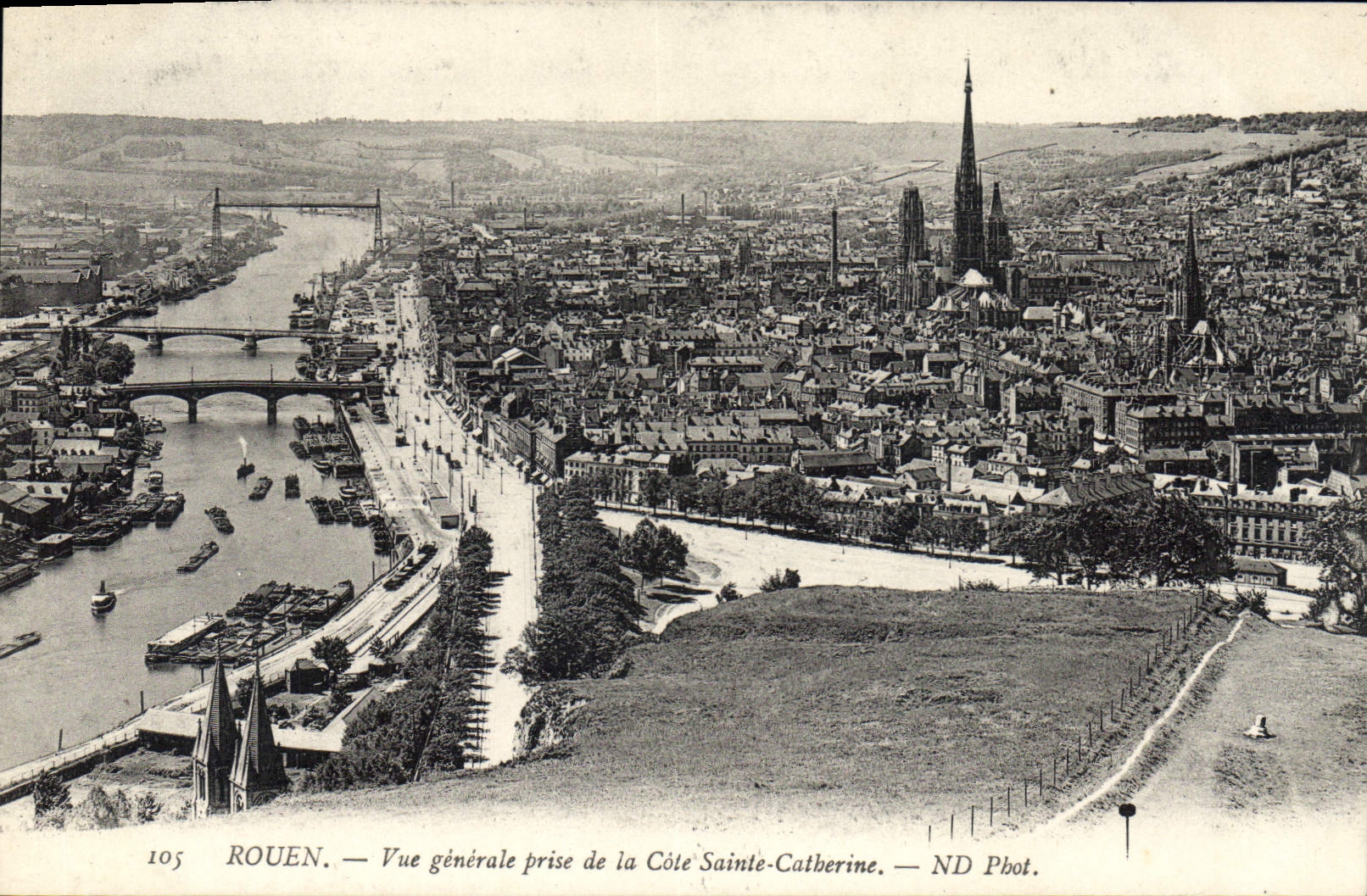 CPA Rouen vue generale prise de la Cote Sainte Catherine 