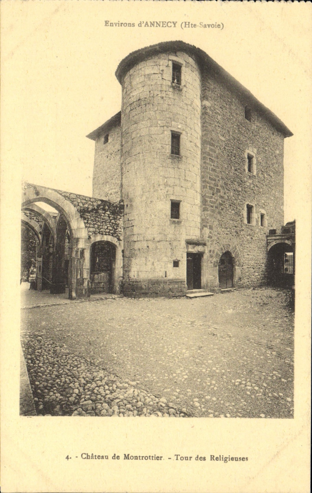 CPA Environs d'Annecy Hte Savoie chateau de Montrottier Tour des religieuses 