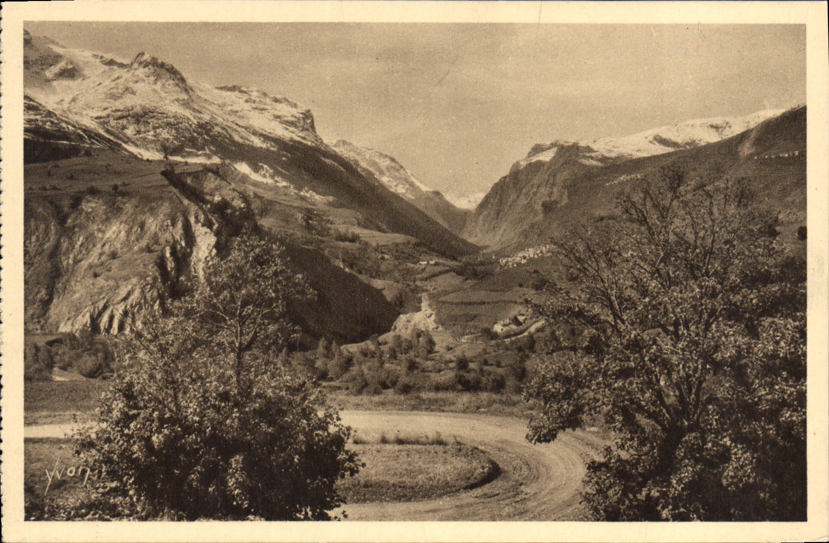 CPA Les Alpes la Haute Vallee de la Romanche fermee par un amphitheatre de Glaciers