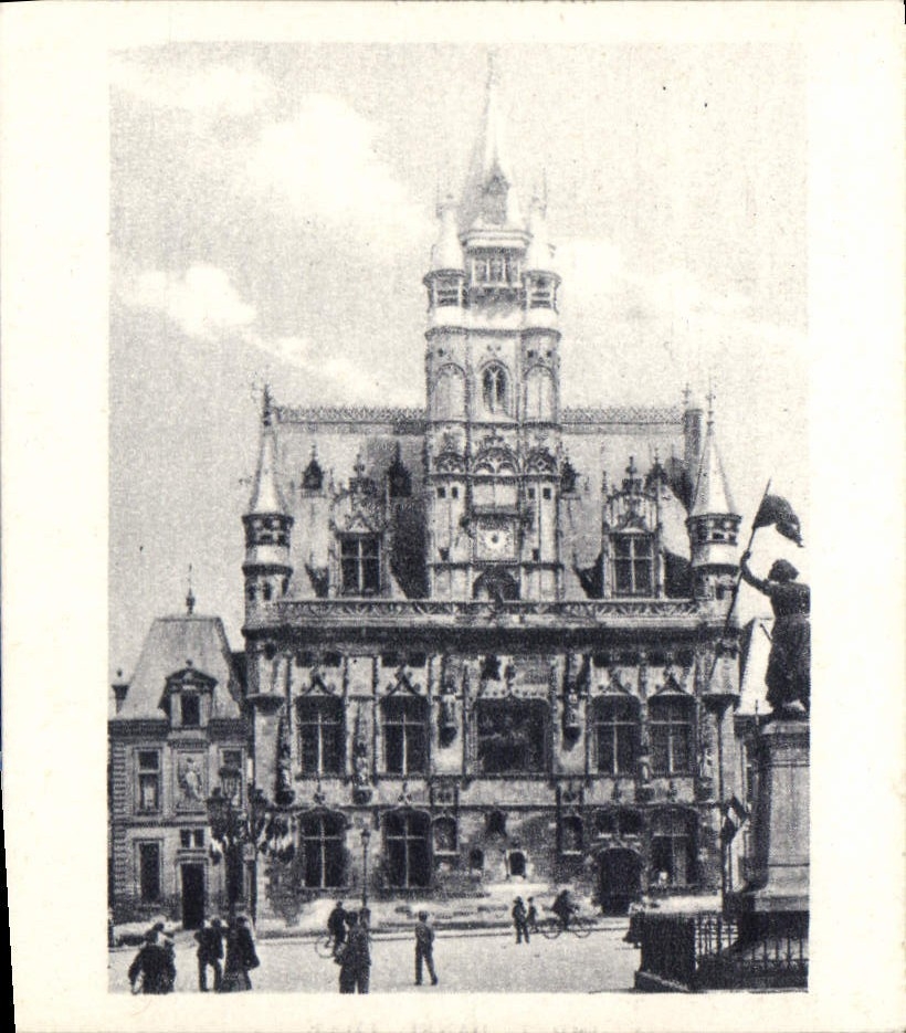 CPA Chemin de Fer du Nord Compiegne l'Hotel de Ville 