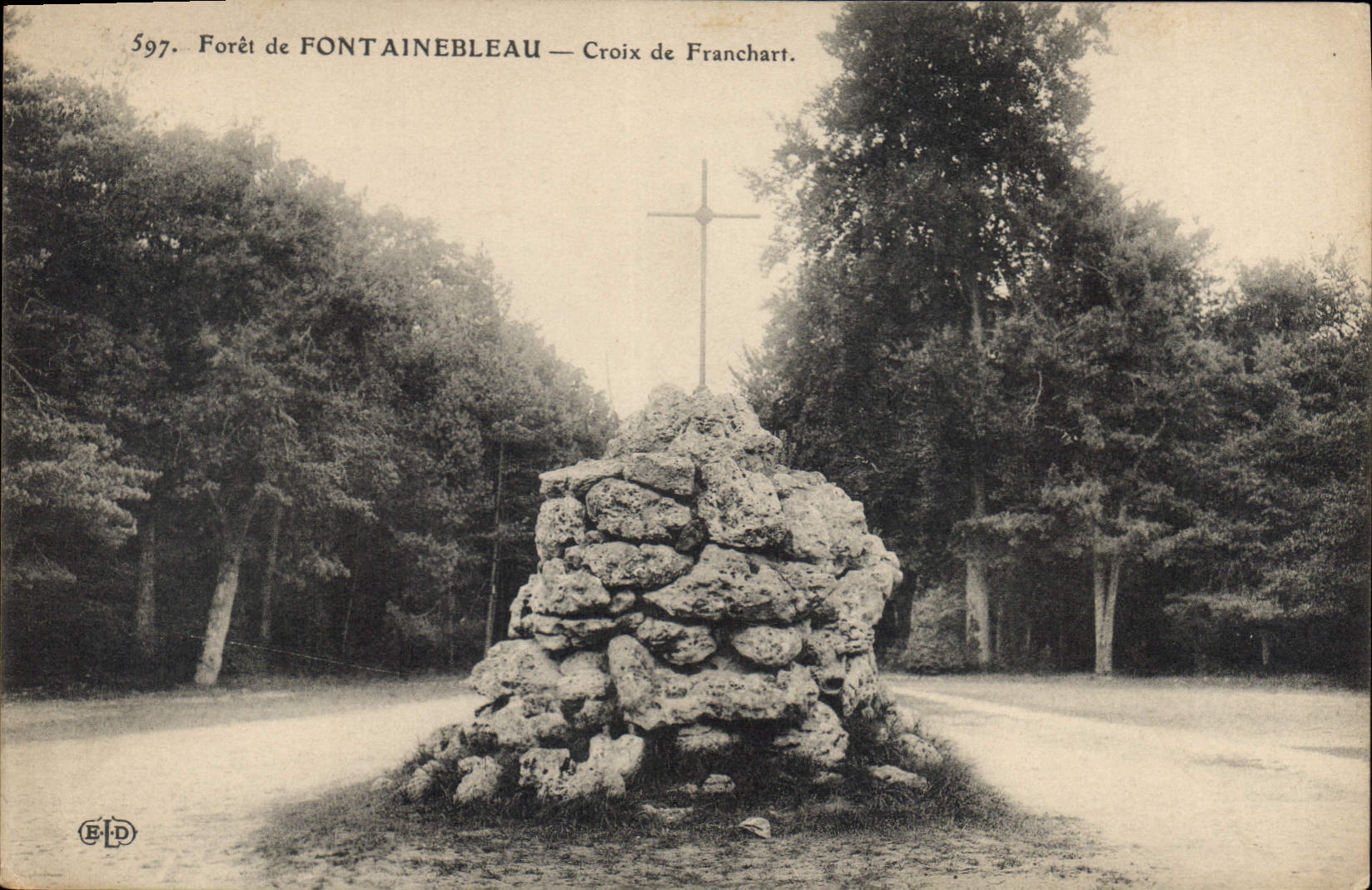 CPA Foret de Fontainebleau Croix Franchart 