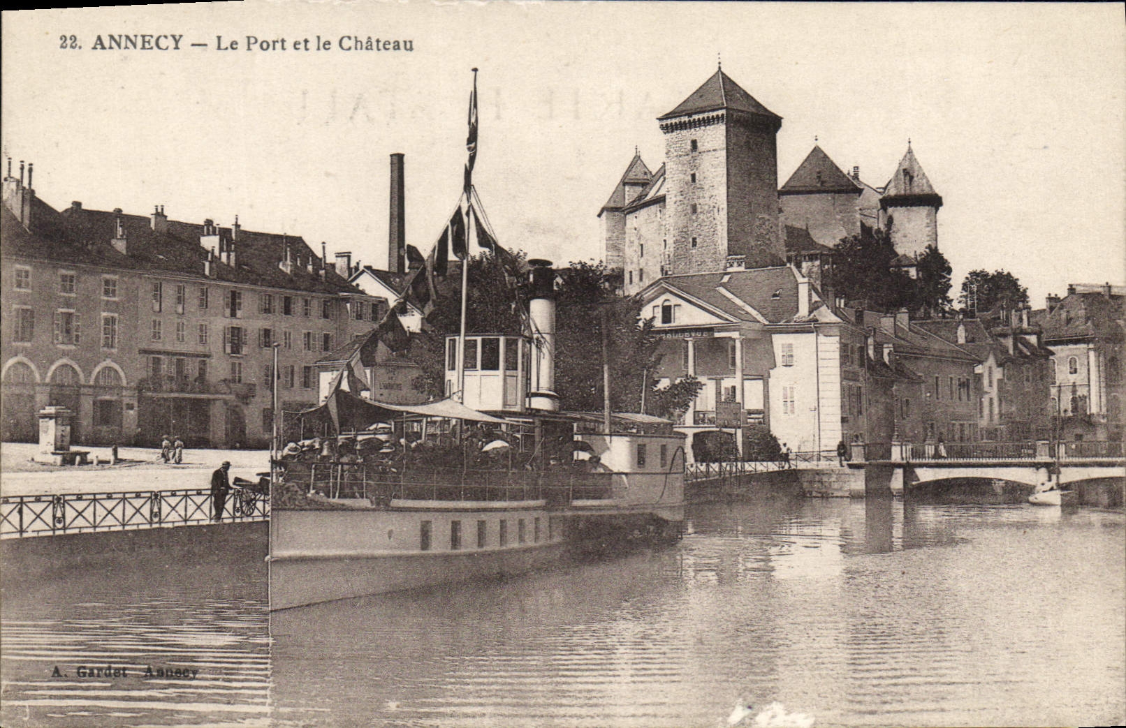 CPA Annecy Le Port et le Chateau Bateau
