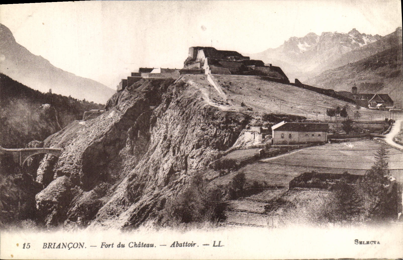 CPA Briancon Fort du Chateau Abattoir 
