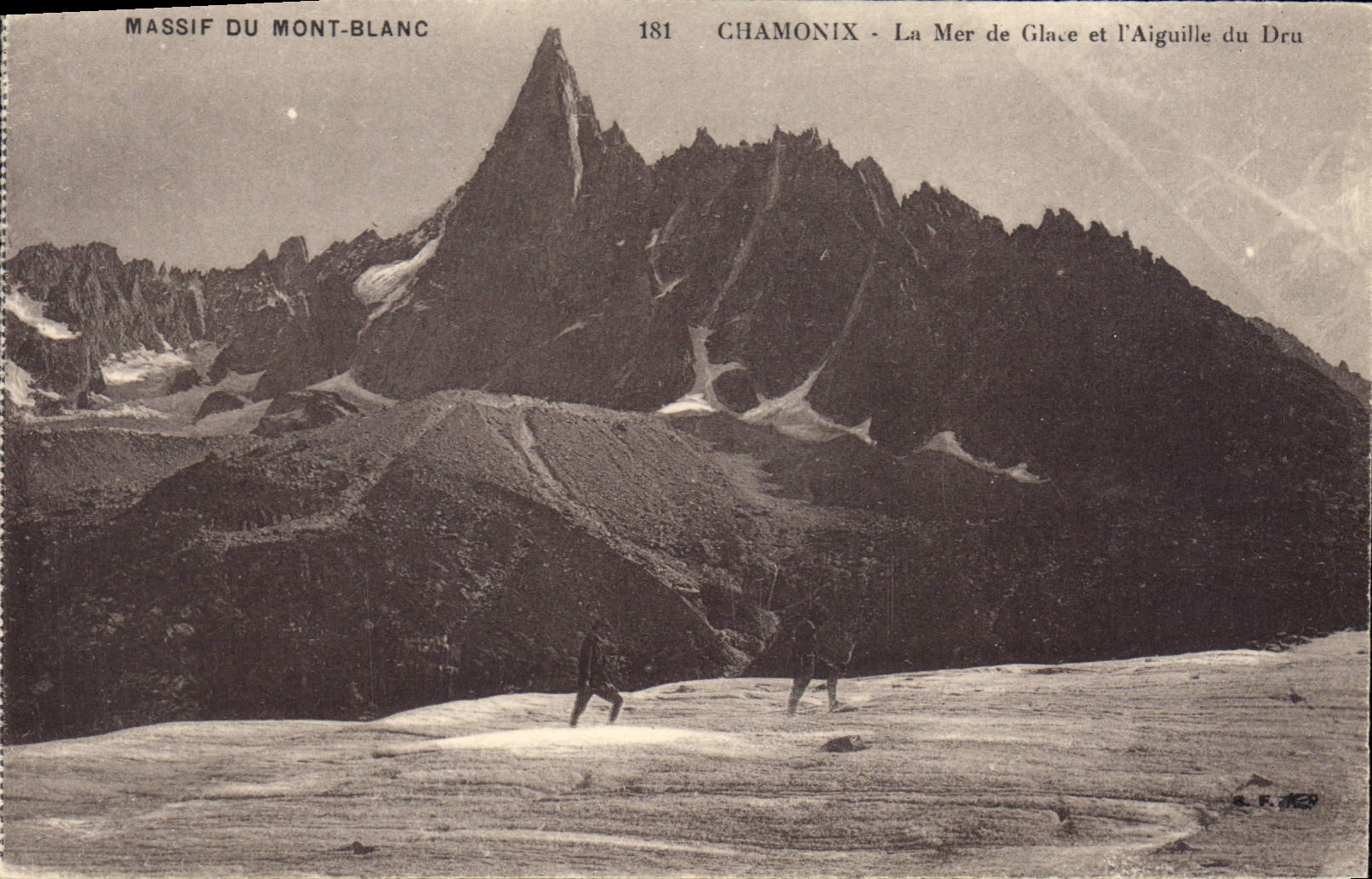 CPA Massif du Mont Blanc Chamonix La Mer de Glace et l'Aiguille du Dru  