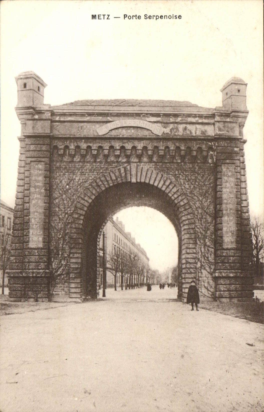 CPA Metz Porte Serpenoise 