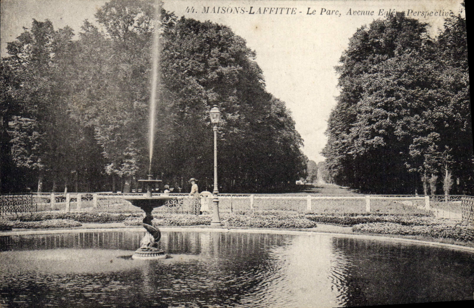 CPA Maisons Laffitte Le Parc Avenue Perspective