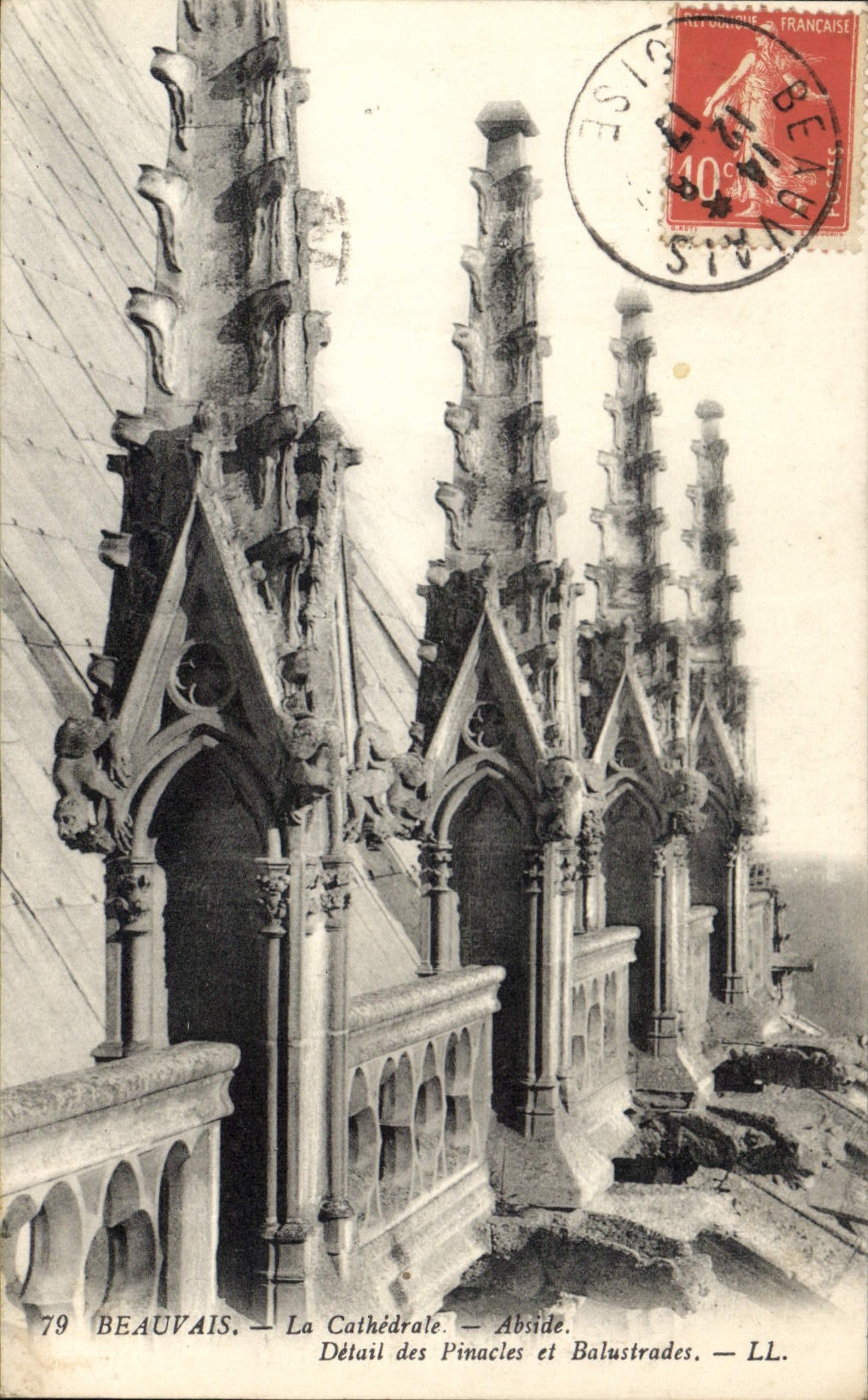 CPA Beauvais La Cathedrale Abside Detail des Pinacles et Bolustrades 