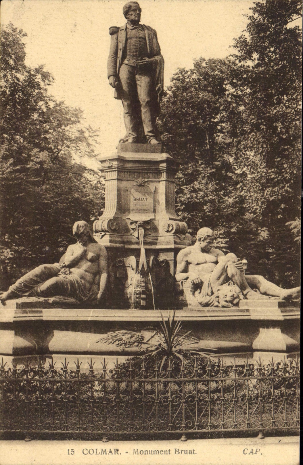 CPA Colmar Monument Brust 