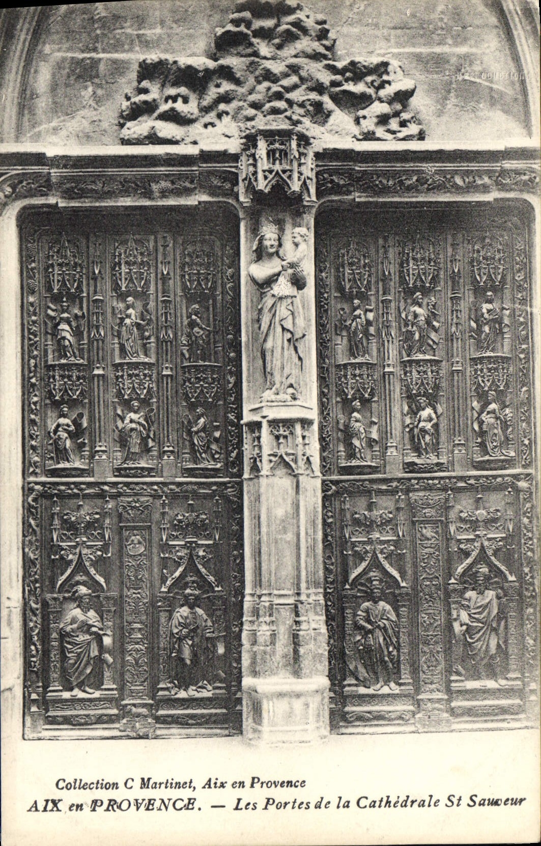 CPA Collection C Martinet Aix en Provence Aix en Provence Les Portes de la Cathedrale St Sauveur 