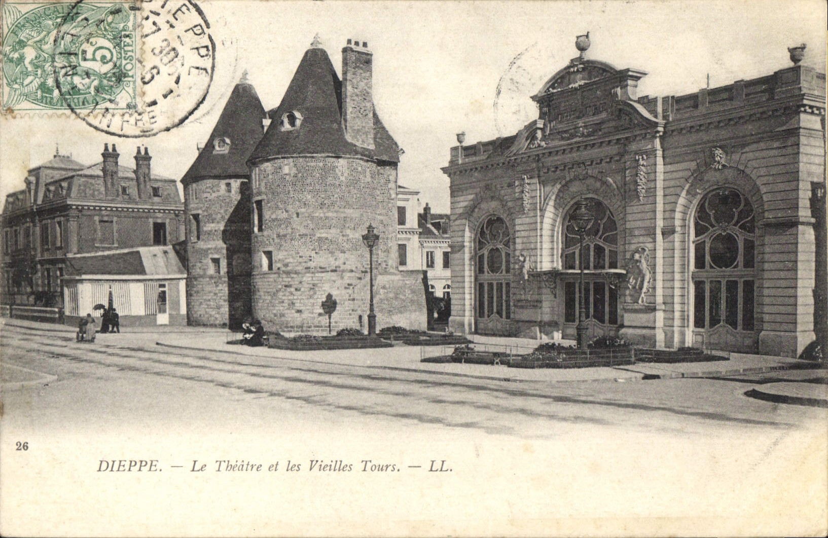 CPA Dieppe Le theatre et les Vieilles Tours 