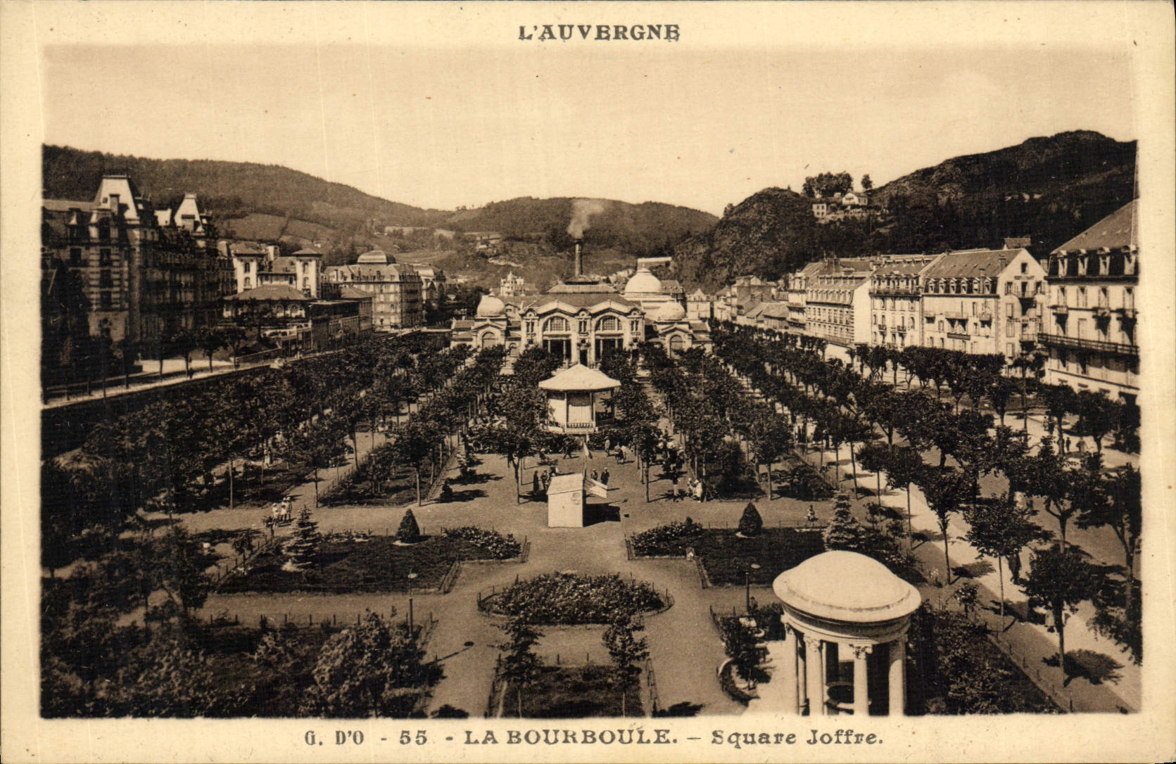 CPA La Bourboule Square Joffre 
