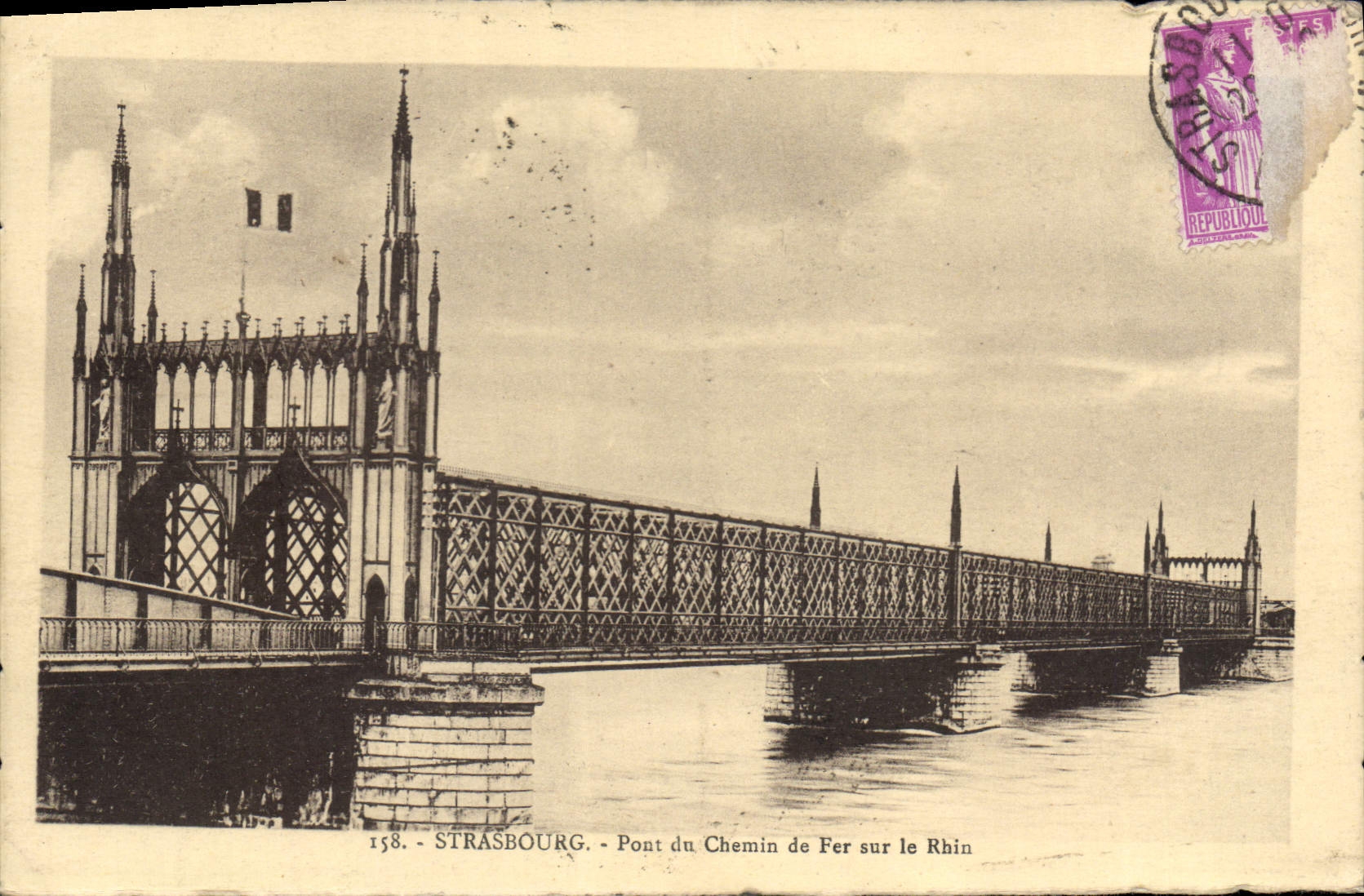 CPA Strasbourg Pont du chemin de Fer sur le Rhin