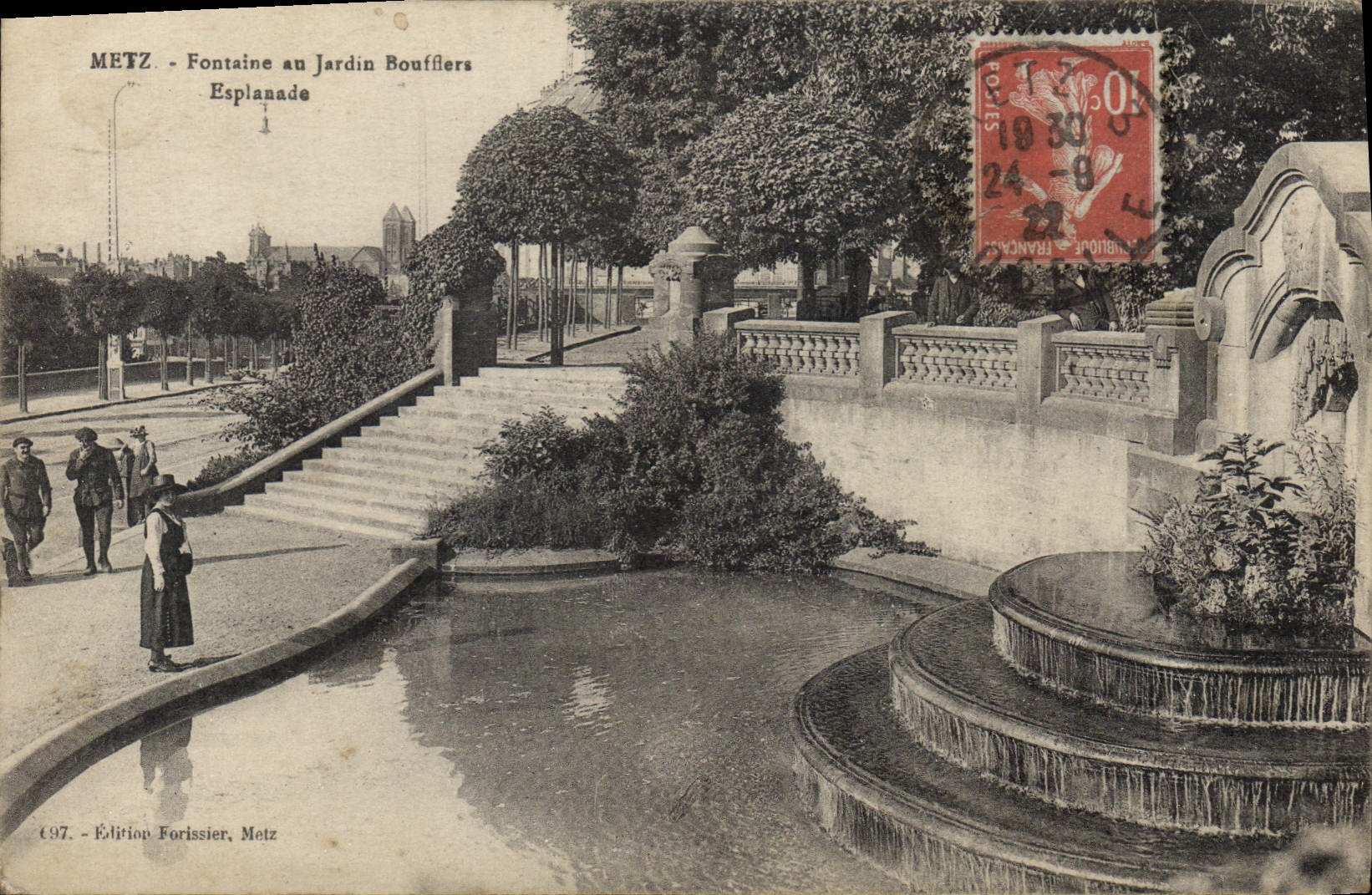 CPA Metz Fontaine au jardin Bouffers Esplanade 