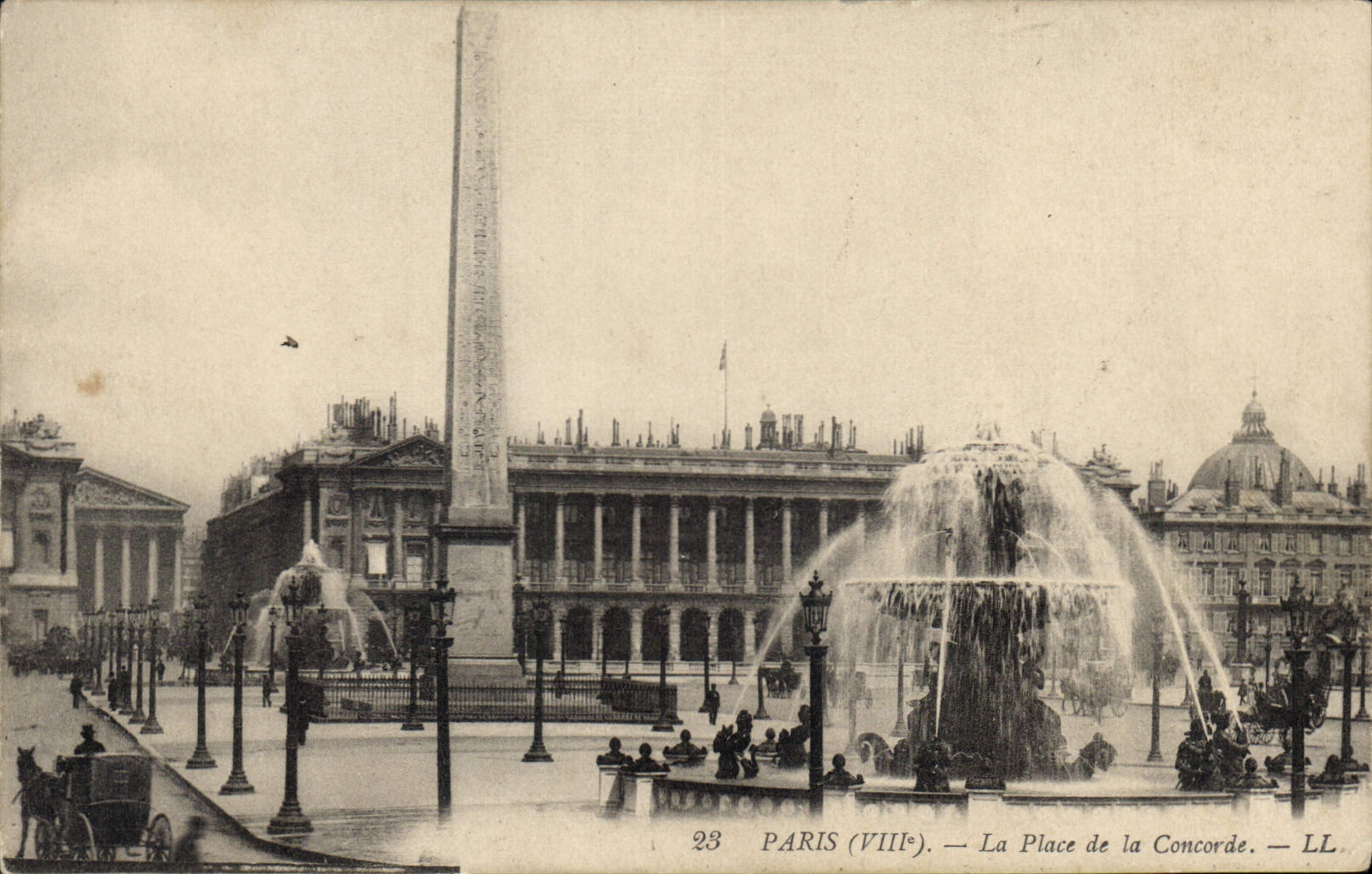 CPA Paris VIII la place de la Concorde