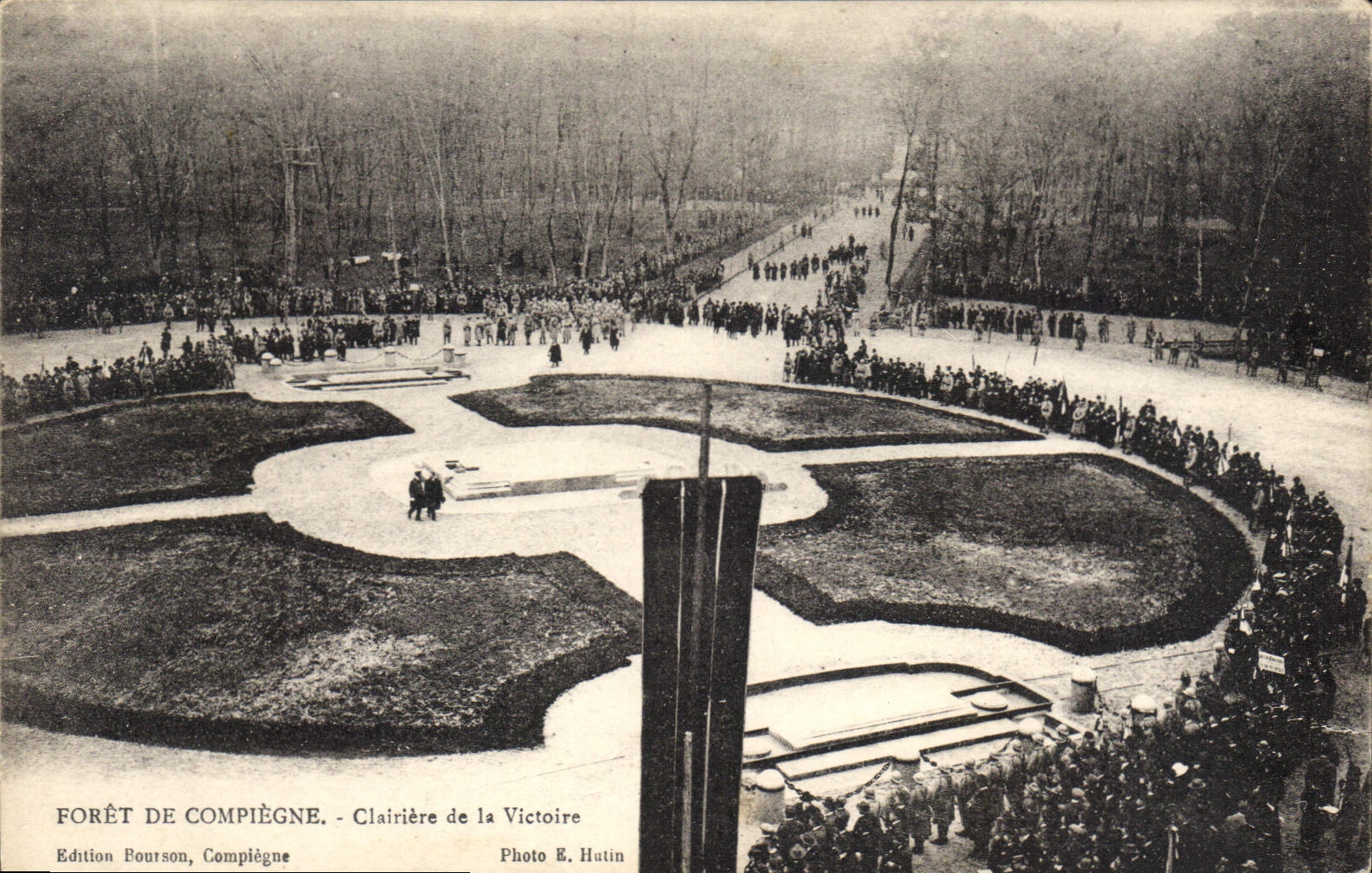 CPA Foret de Compiegne Clairiere de la Victoire